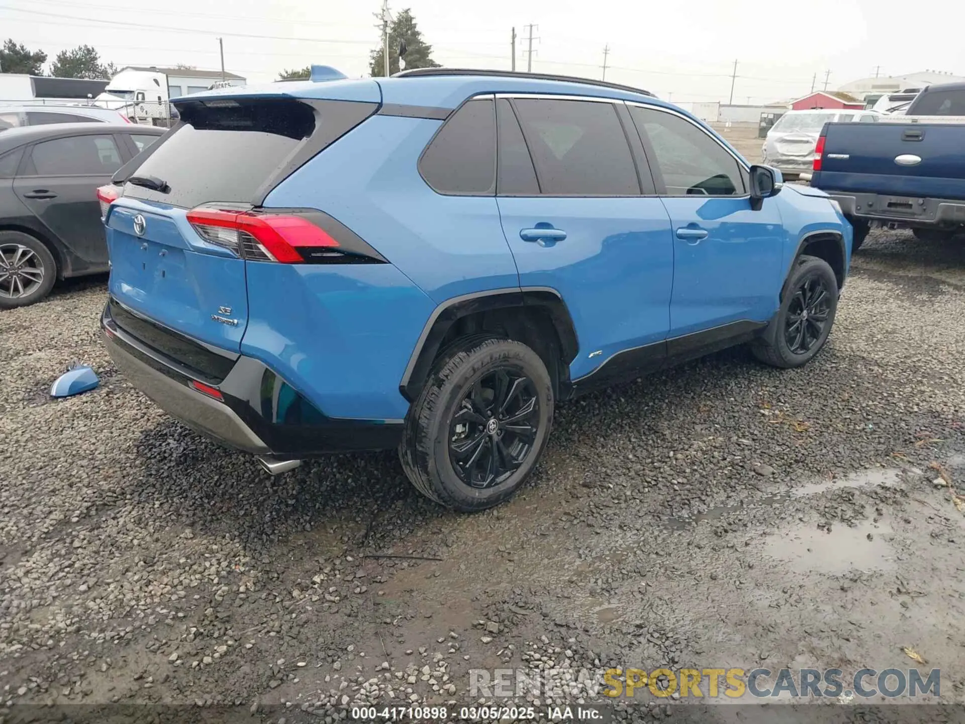 4 Photograph of a damaged car JTM16RFV3RJ044091 TOYOTA RAV4 HYBRID 2024