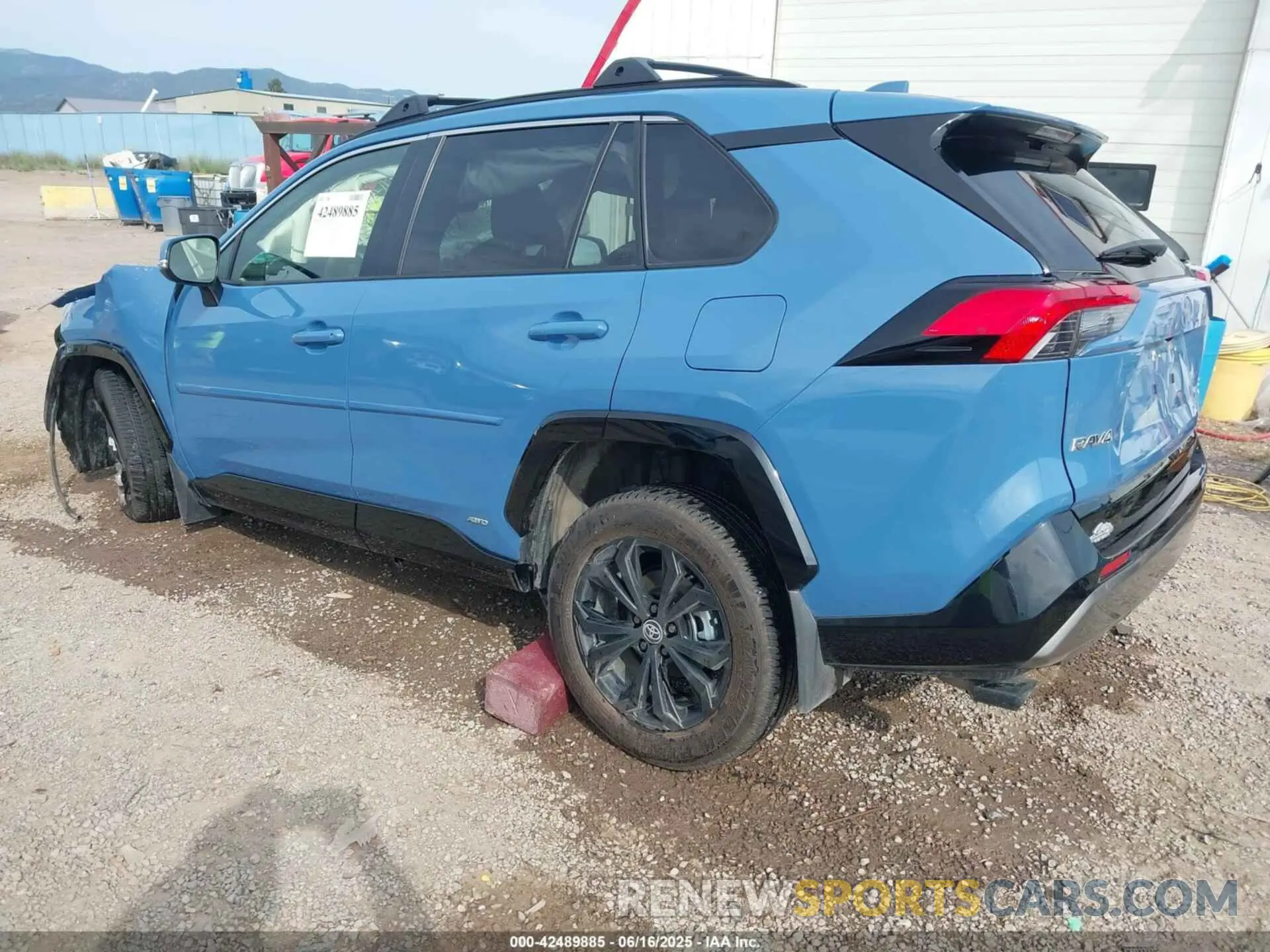 3 Photograph of a damaged car JTM16RFV4RD139533 TOYOTA RAV4 HYBRID 2024
