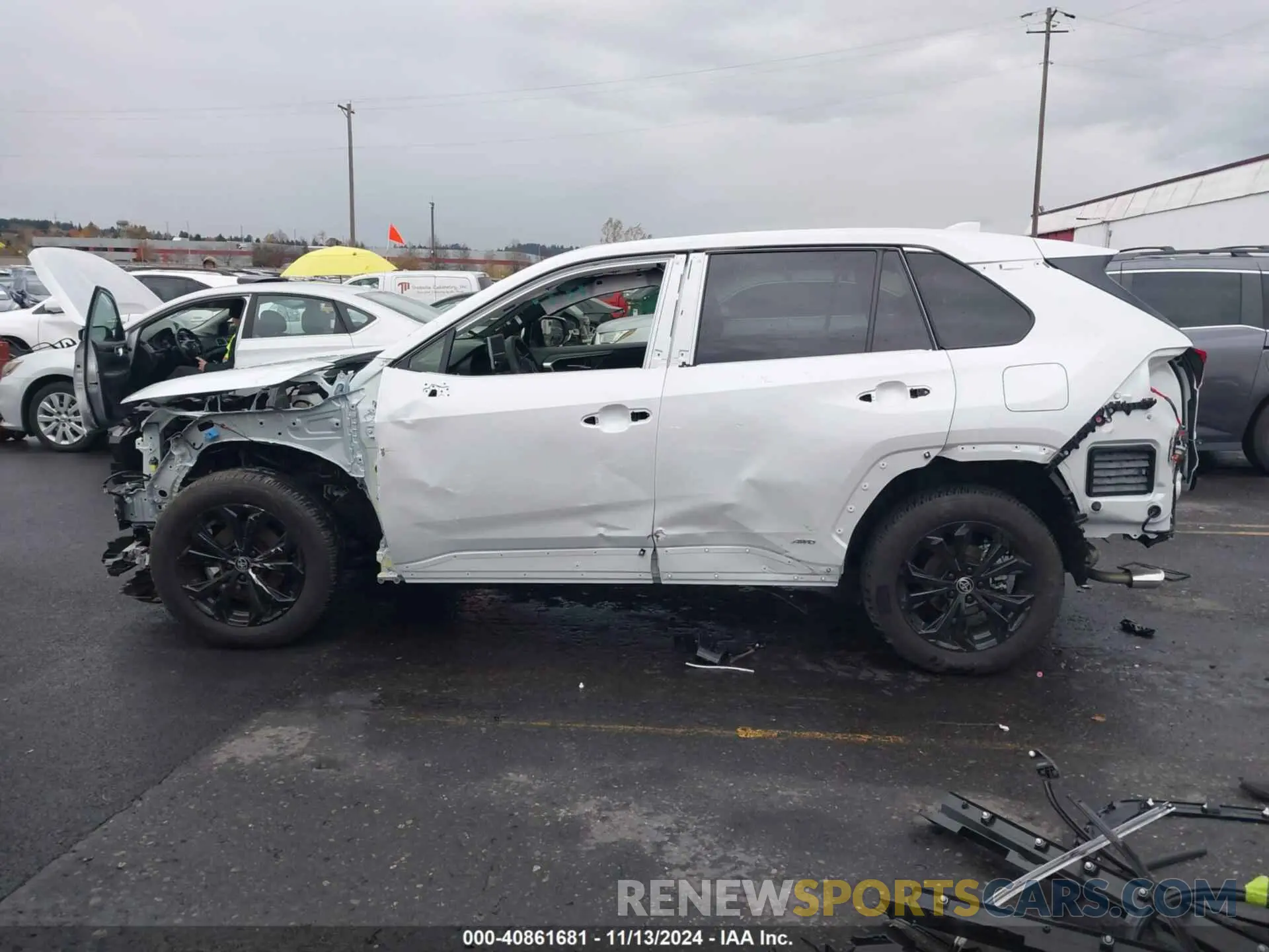 14 Photograph of a damaged car JTM16RFV4RD561320 TOYOTA RAV4 HYBRID 2024