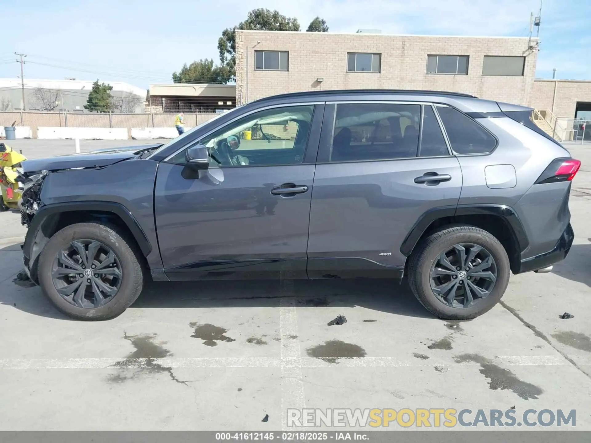 15 Photograph of a damaged car JTM16RFV6RD125746 TOYOTA RAV4 HYBRID 2024