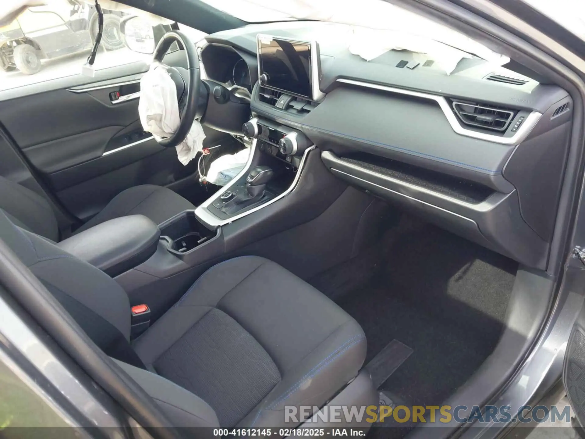 5 Photograph of a damaged car JTM16RFV6RD125746 TOYOTA RAV4 HYBRID 2024