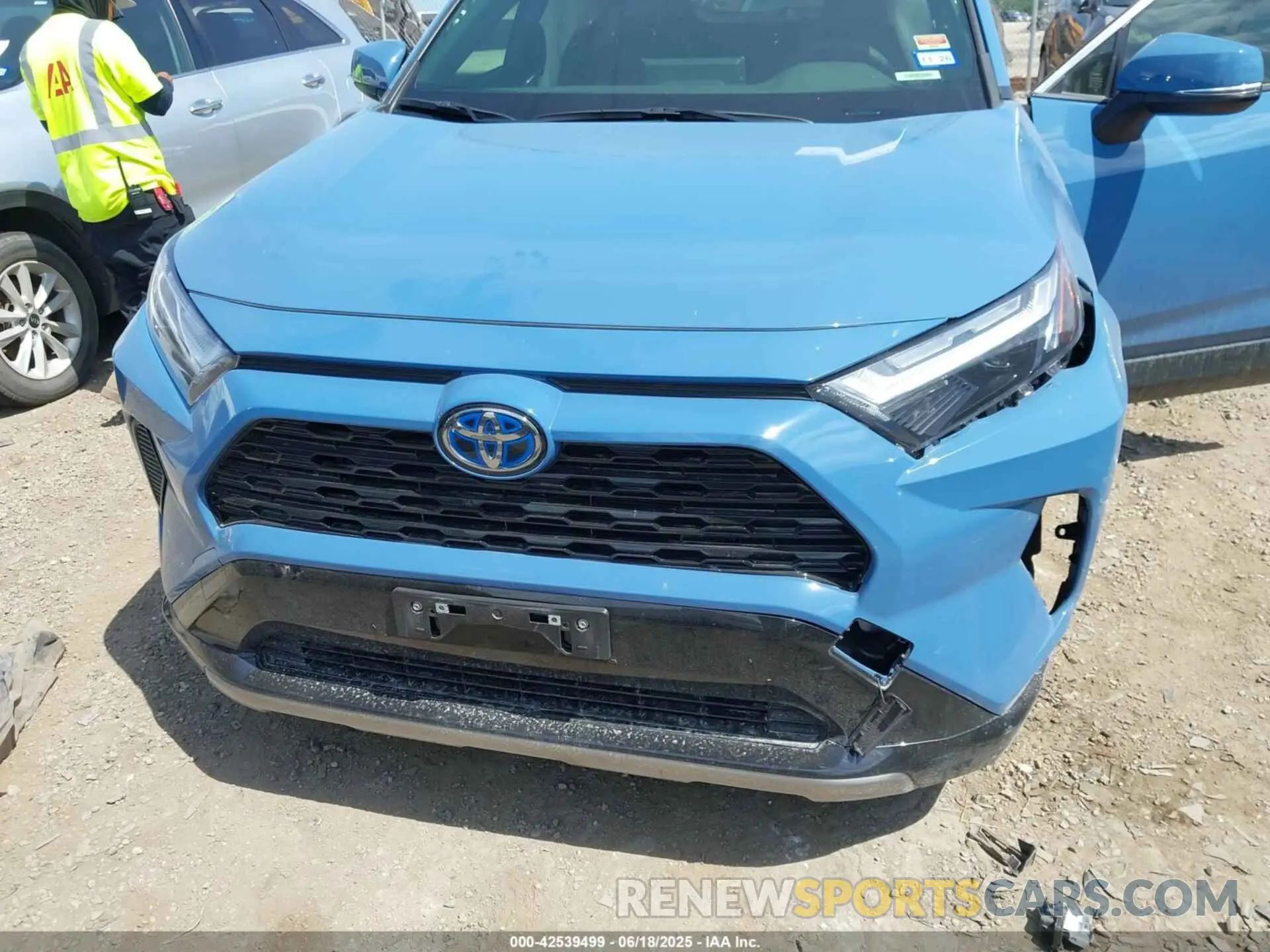 6 Photograph of a damaged car JTM16RFV6RD566647 TOYOTA RAV4 HYBRID 2024