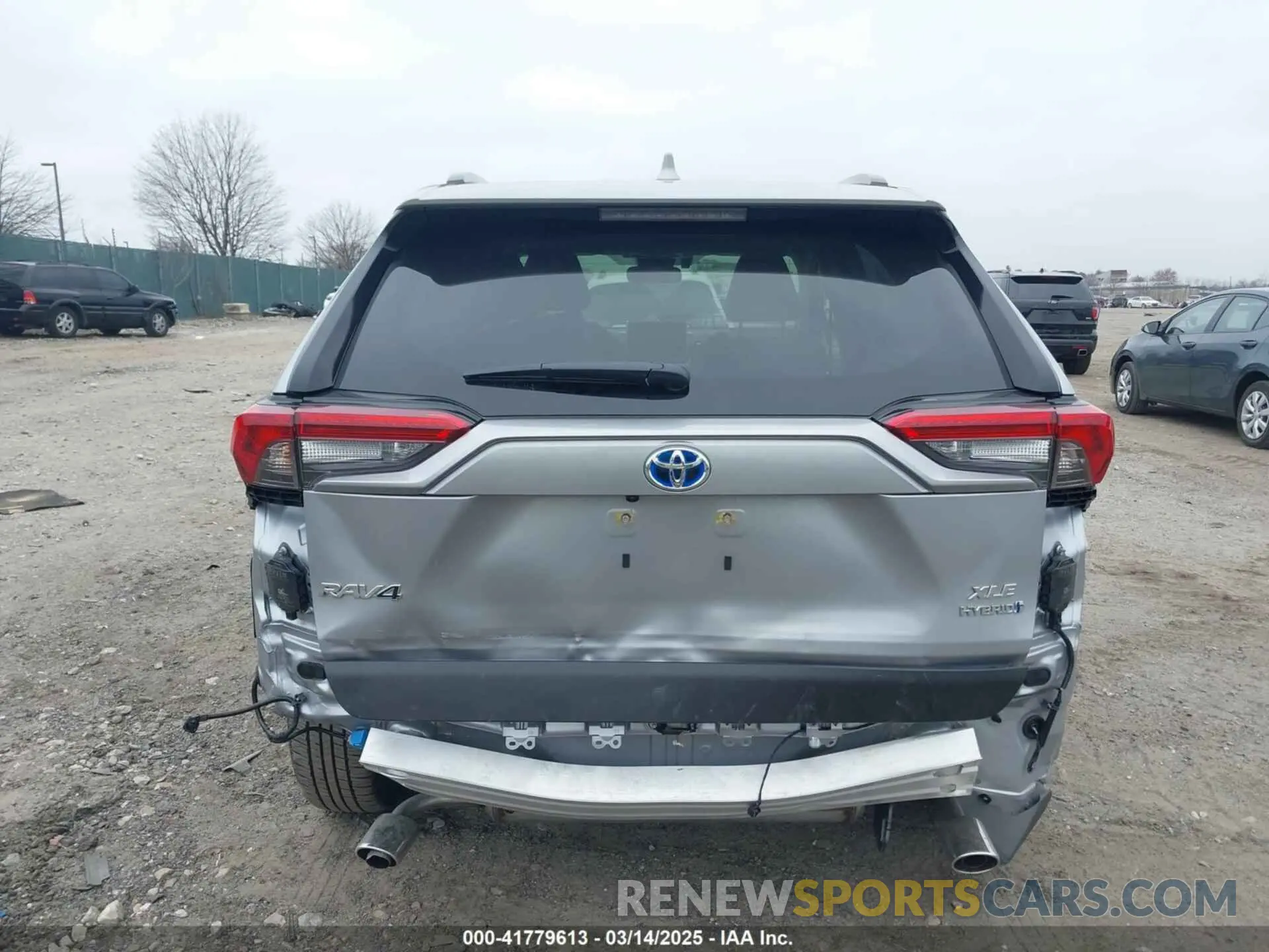 15 Photograph of a damaged car JTMB6RFV0RD140022 TOYOTA RAV4 HYBRID 2024