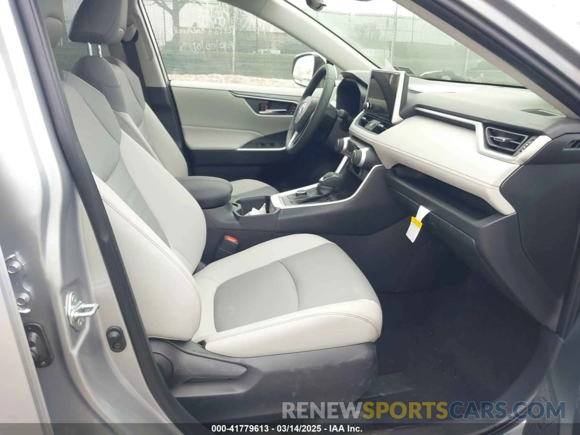5 Photograph of a damaged car JTMB6RFV0RD140022 TOYOTA RAV4 HYBRID 2024
