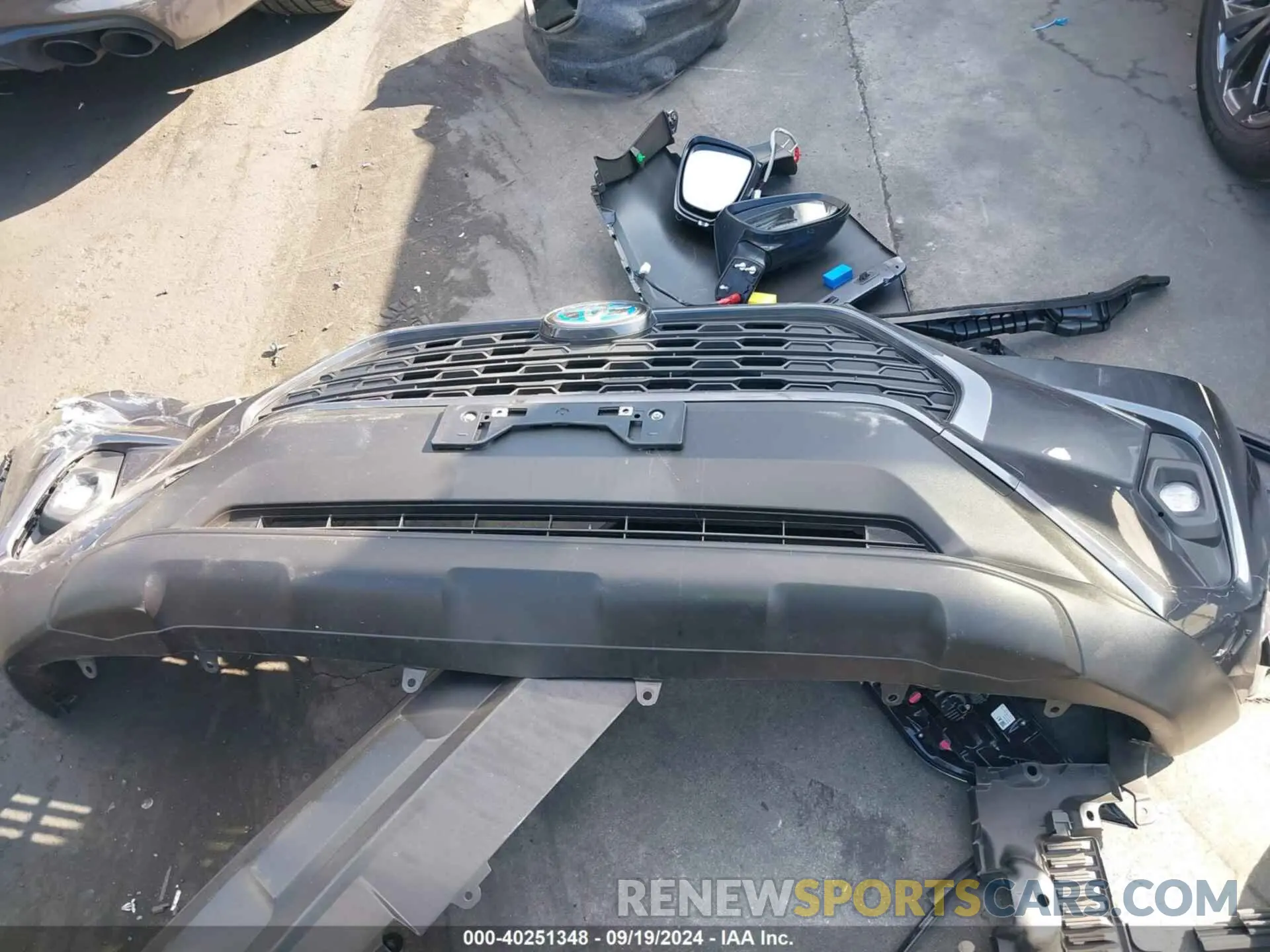 12 Photograph of a damaged car JTMB6RFV0RJ044392 TOYOTA RAV4 HYBRID 2024