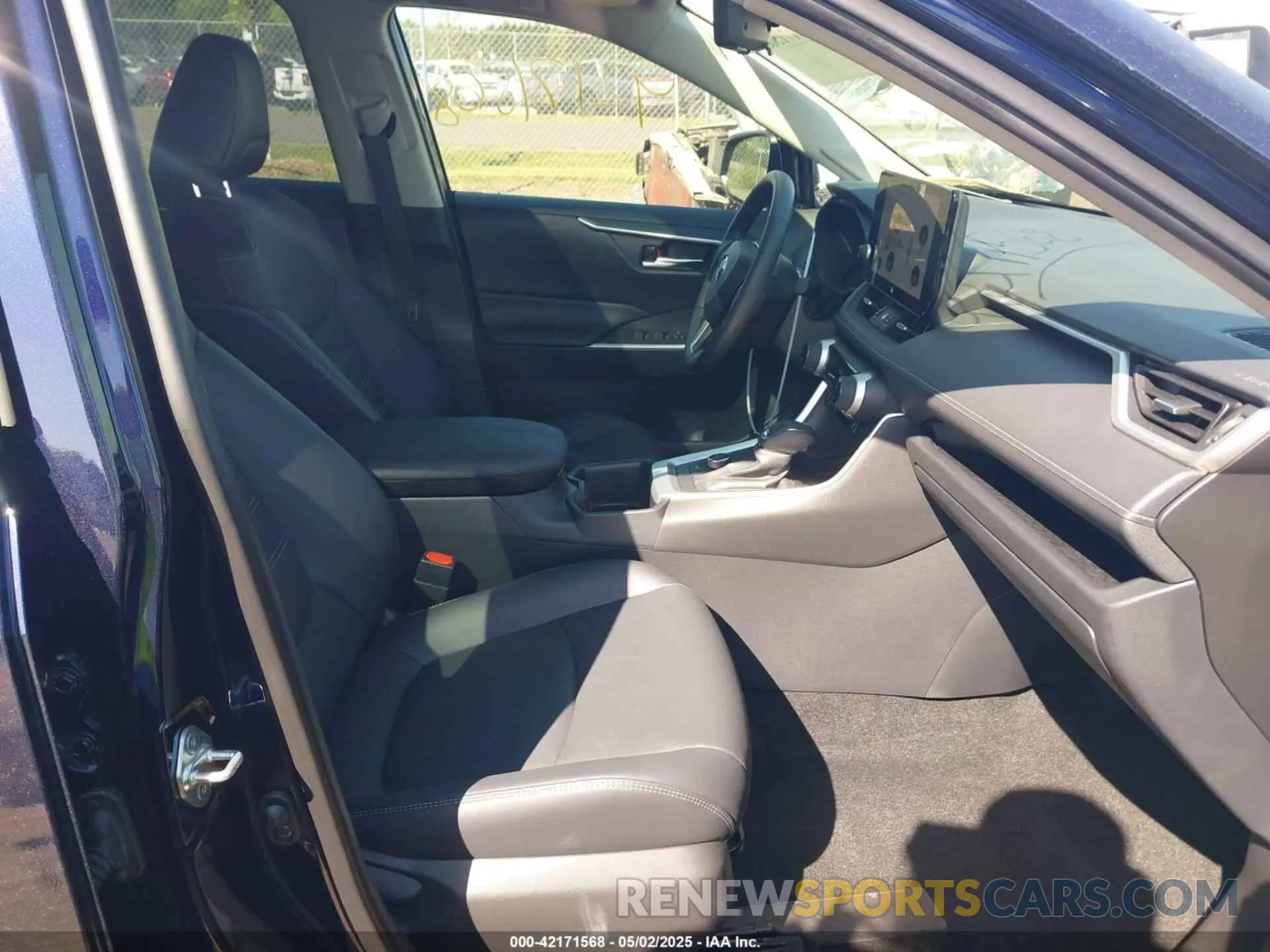 5 Photograph of a damaged car JTMB6RFV3RJ041700 TOYOTA RAV4 HYBRID 2024