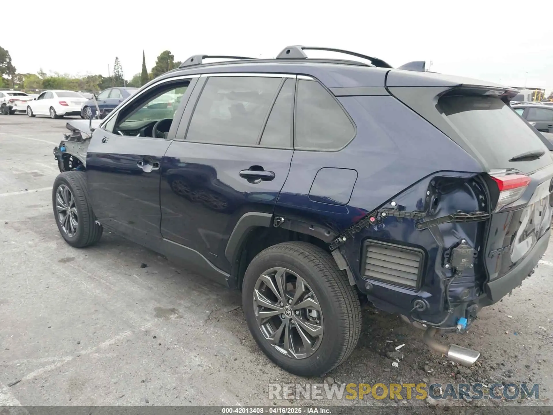 14 Photograph of a damaged car JTMB6RFV5RD117173 TOYOTA RAV4 HYBRID 2024