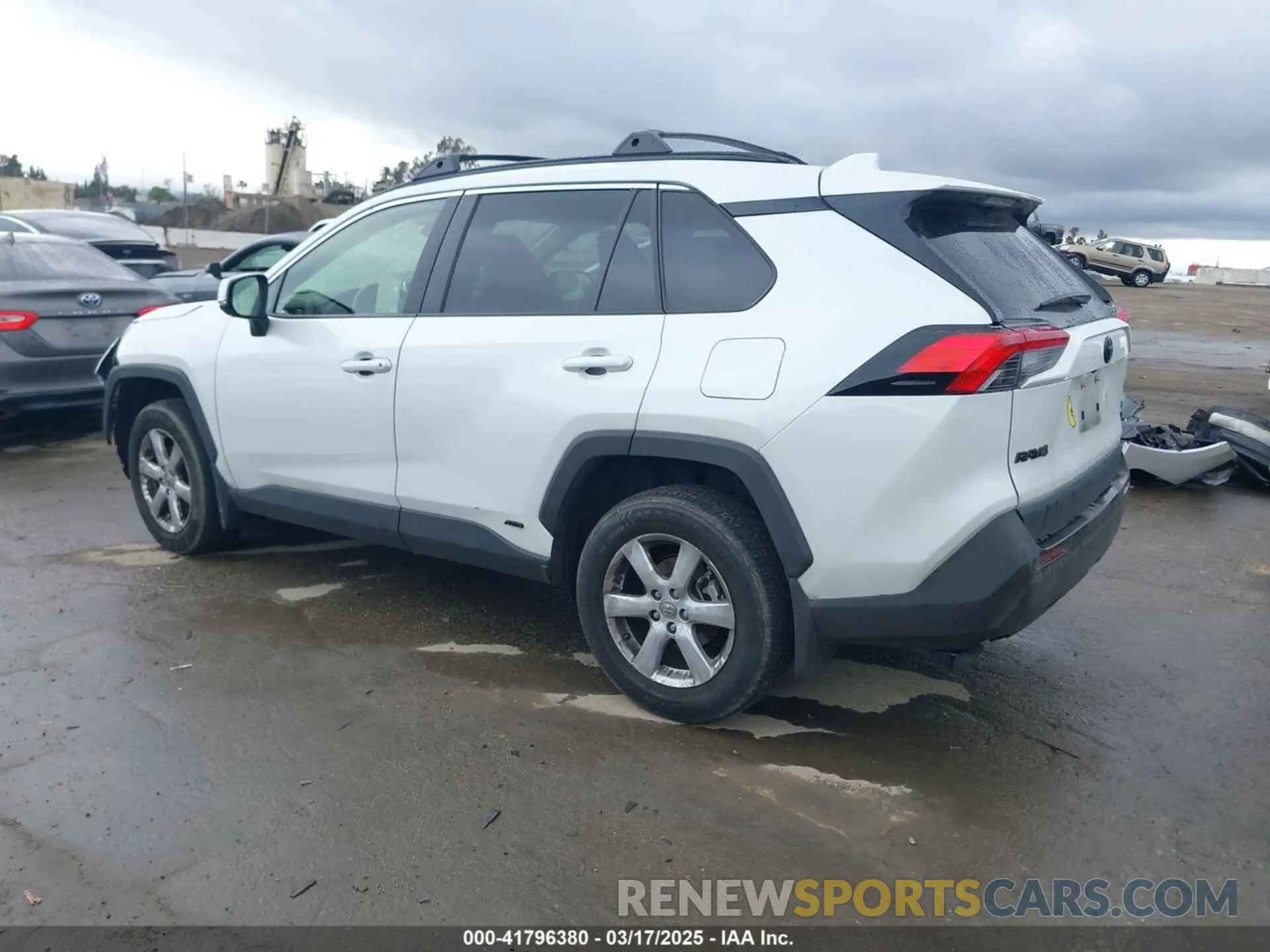 3 Photograph of a damaged car JTMB6RFV6RJ044977 TOYOTA RAV4 HYBRID 2024