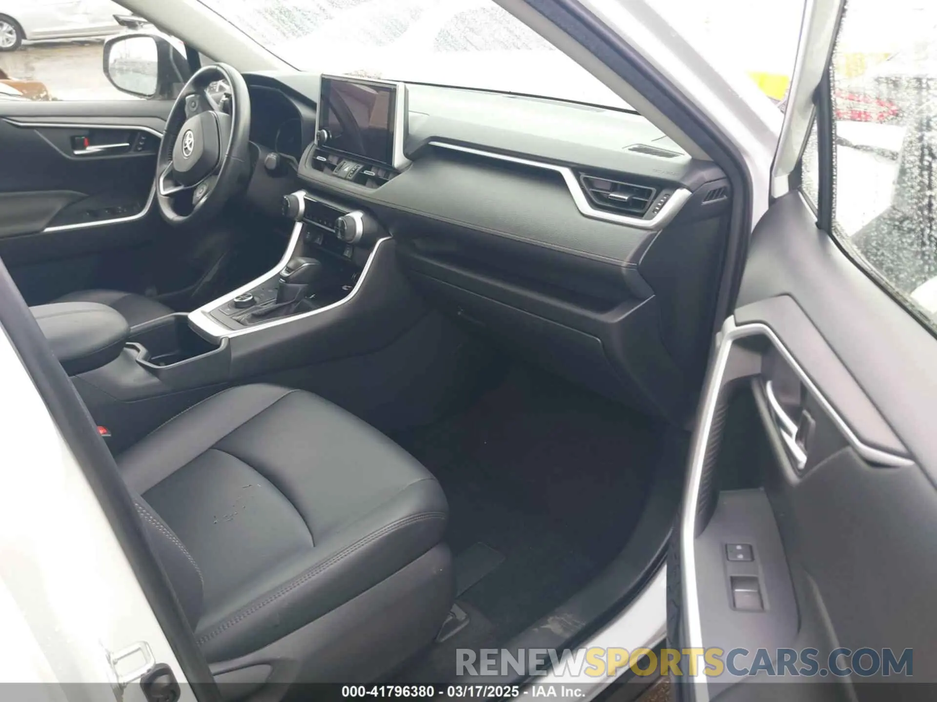 5 Photograph of a damaged car JTMB6RFV6RJ044977 TOYOTA RAV4 HYBRID 2024