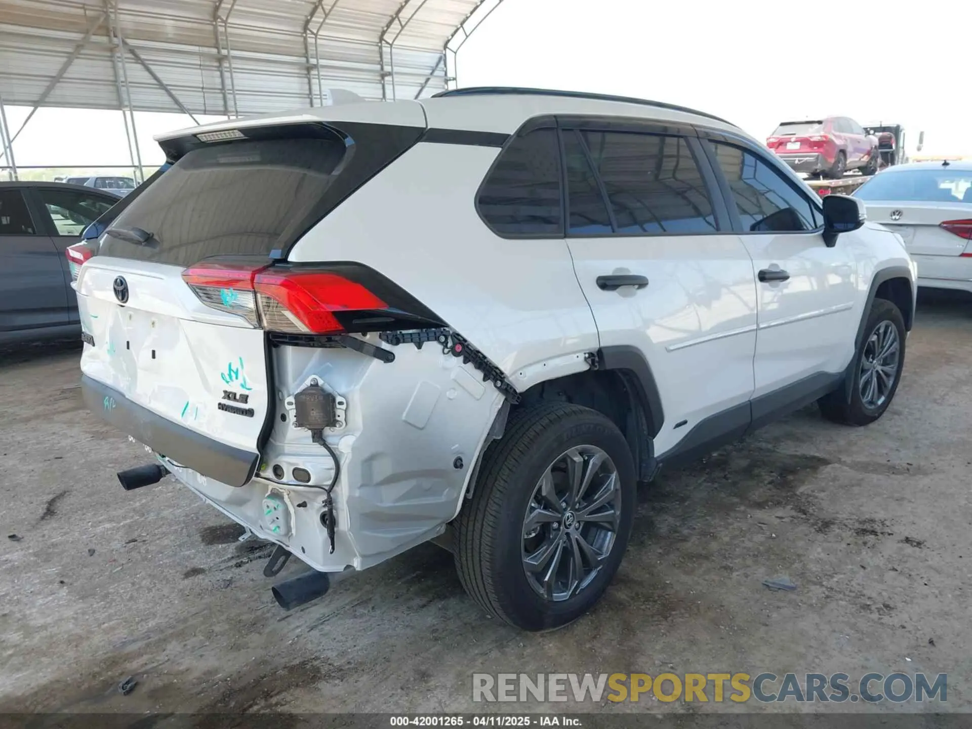 4 Photograph of a damaged car JTMB6RFV7RJ061562 TOYOTA RAV4 HYBRID 2024