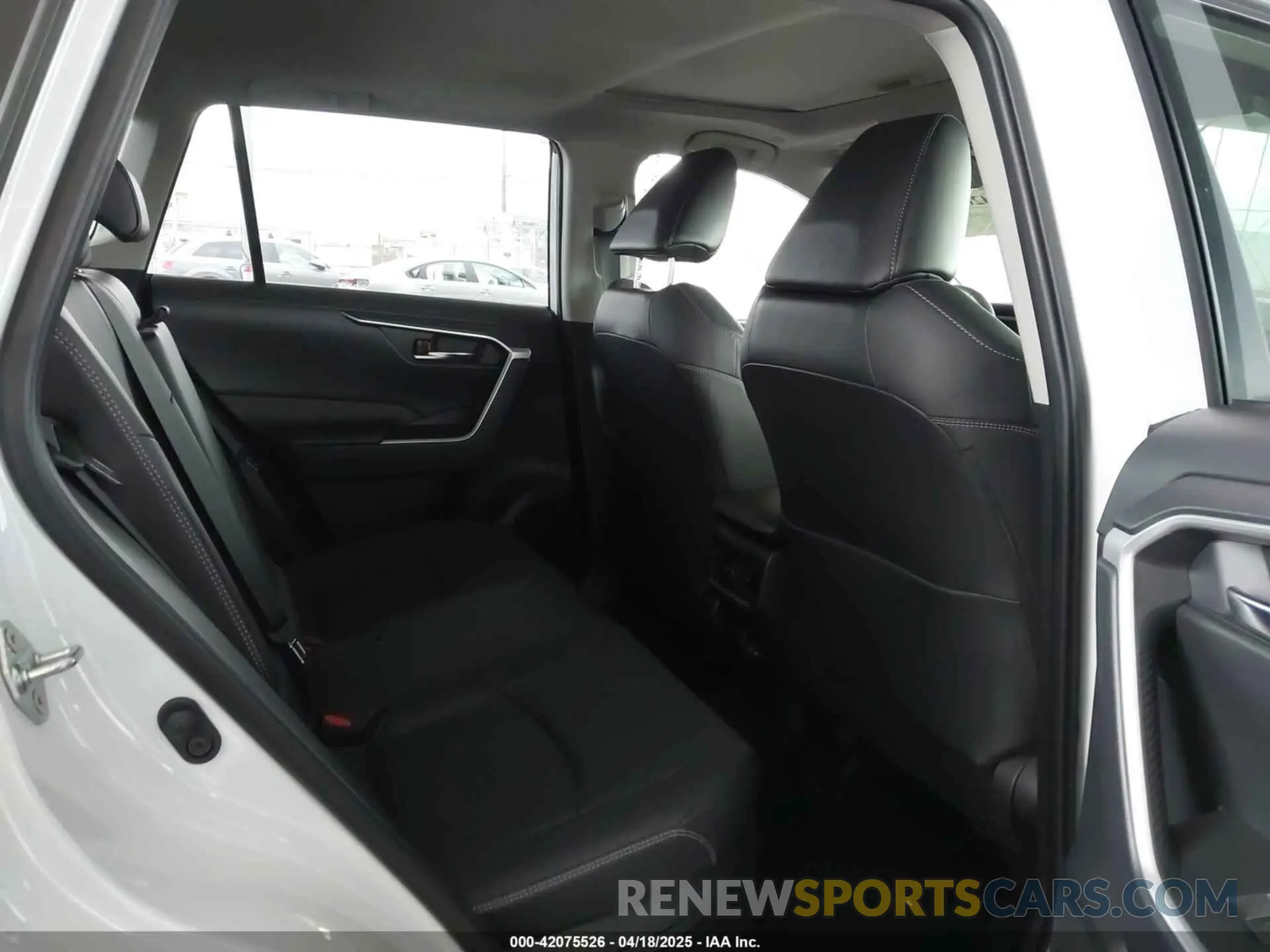 8 Photograph of a damaged car JTMB6RFV8RD130824 TOYOTA RAV4 HYBRID 2024