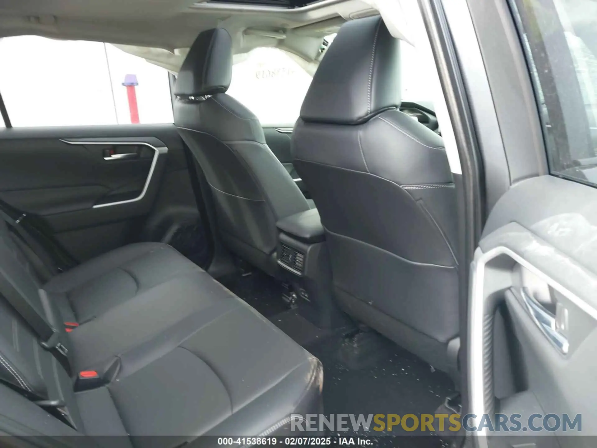 8 Photograph of a damaged car JTMB6RFV8RD151477 TOYOTA RAV4 HYBRID 2024