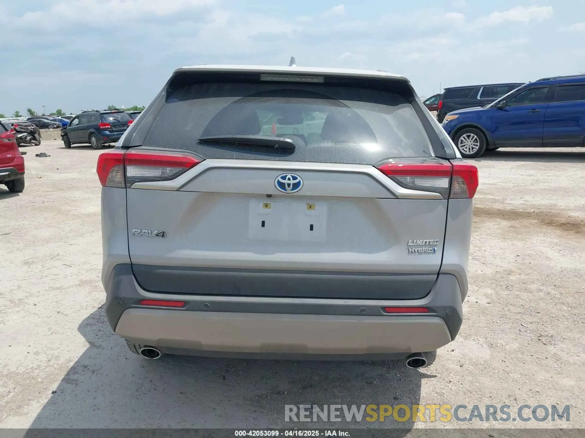16 Photograph of a damaged car JTMD6RFV1RD149112 TOYOTA RAV4 HYBRID 2024