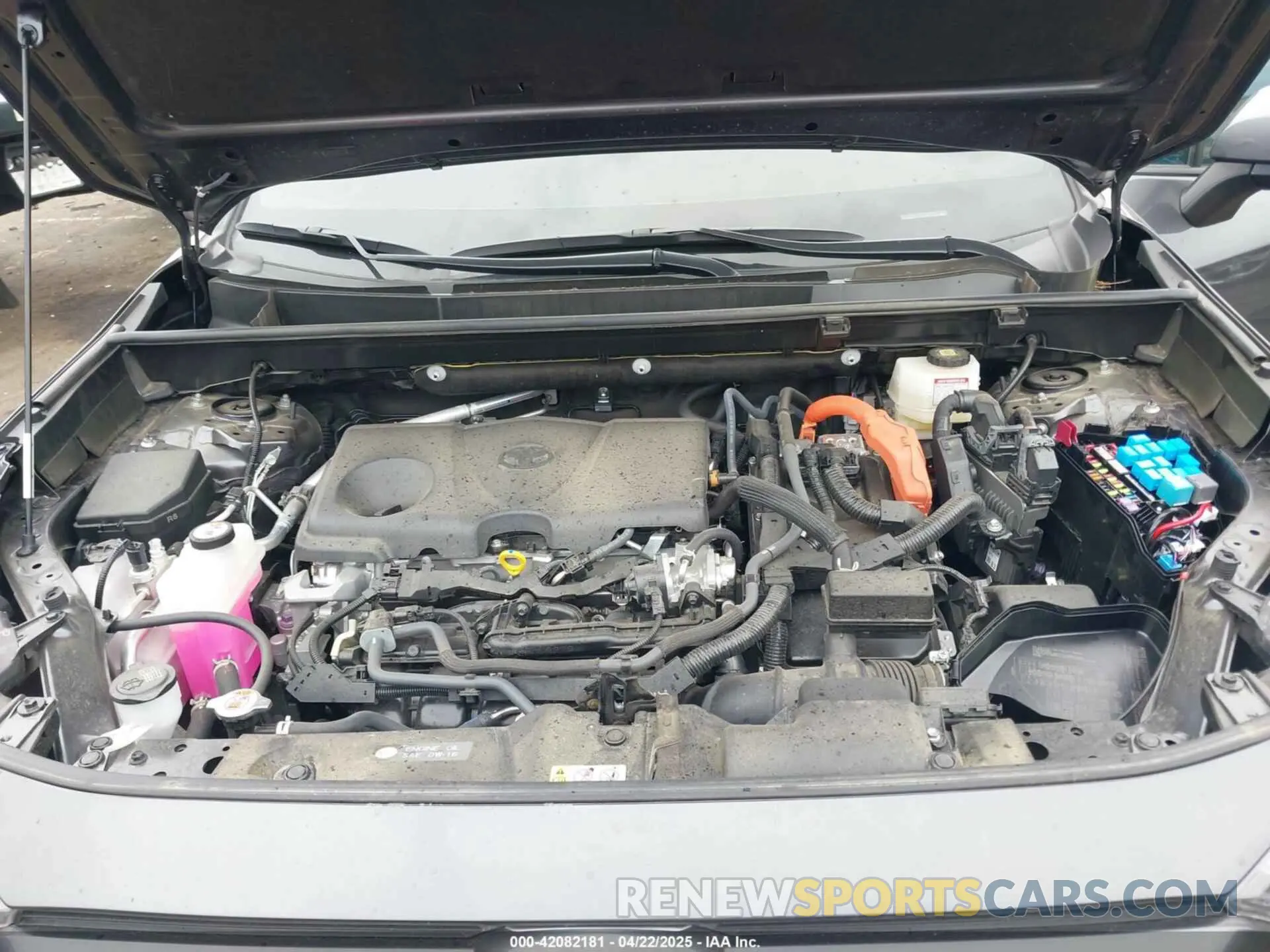 10 Photograph of a damaged car JTMD6RFV2RJ054091 TOYOTA RAV4 HYBRID 2024