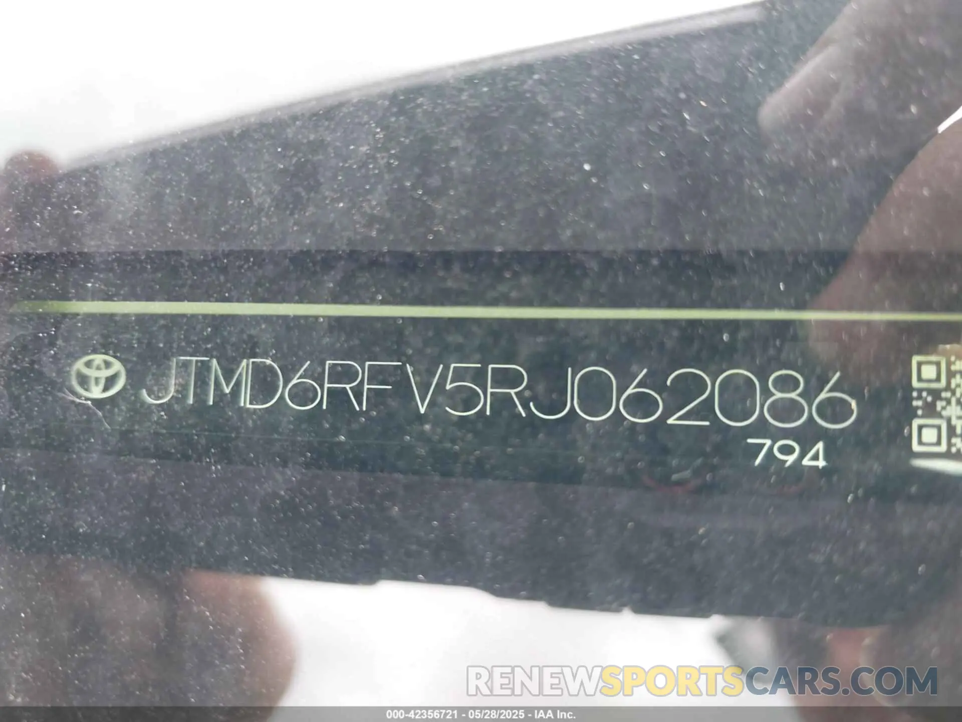 18 Photograph of a damaged car JTMD6RFV5RJ062086 TOYOTA RAV4 HYBRID 2024