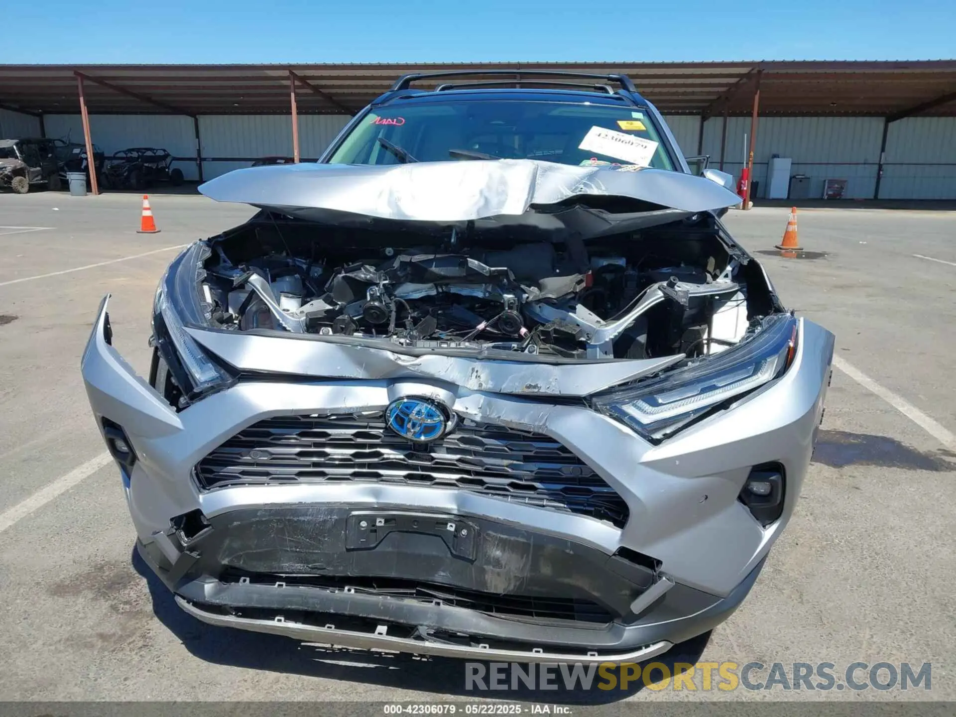 12 Photograph of a damaged car JTMD6RFV6RD136503 TOYOTA RAV4 HYBRID 2024