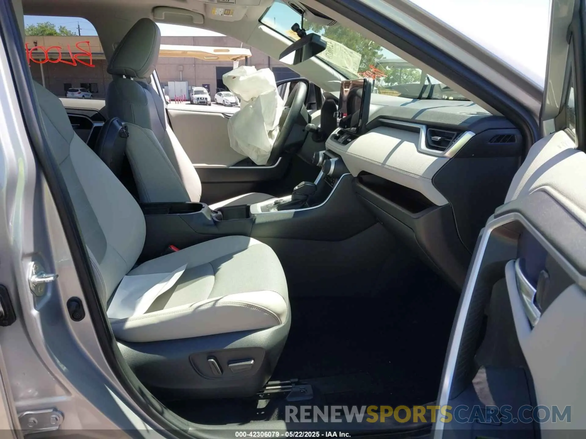 5 Photograph of a damaged car JTMD6RFV6RD136503 TOYOTA RAV4 HYBRID 2024