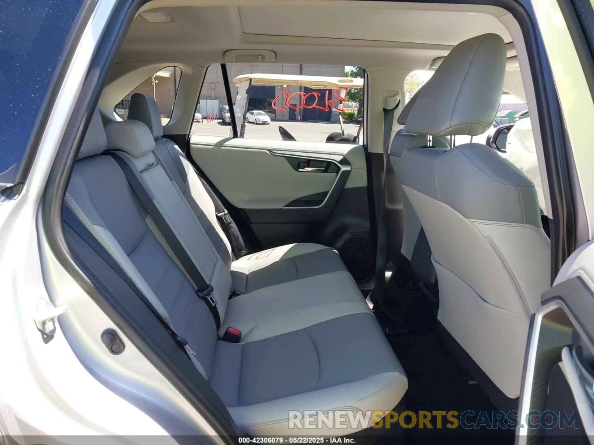 8 Photograph of a damaged car JTMD6RFV6RD136503 TOYOTA RAV4 HYBRID 2024