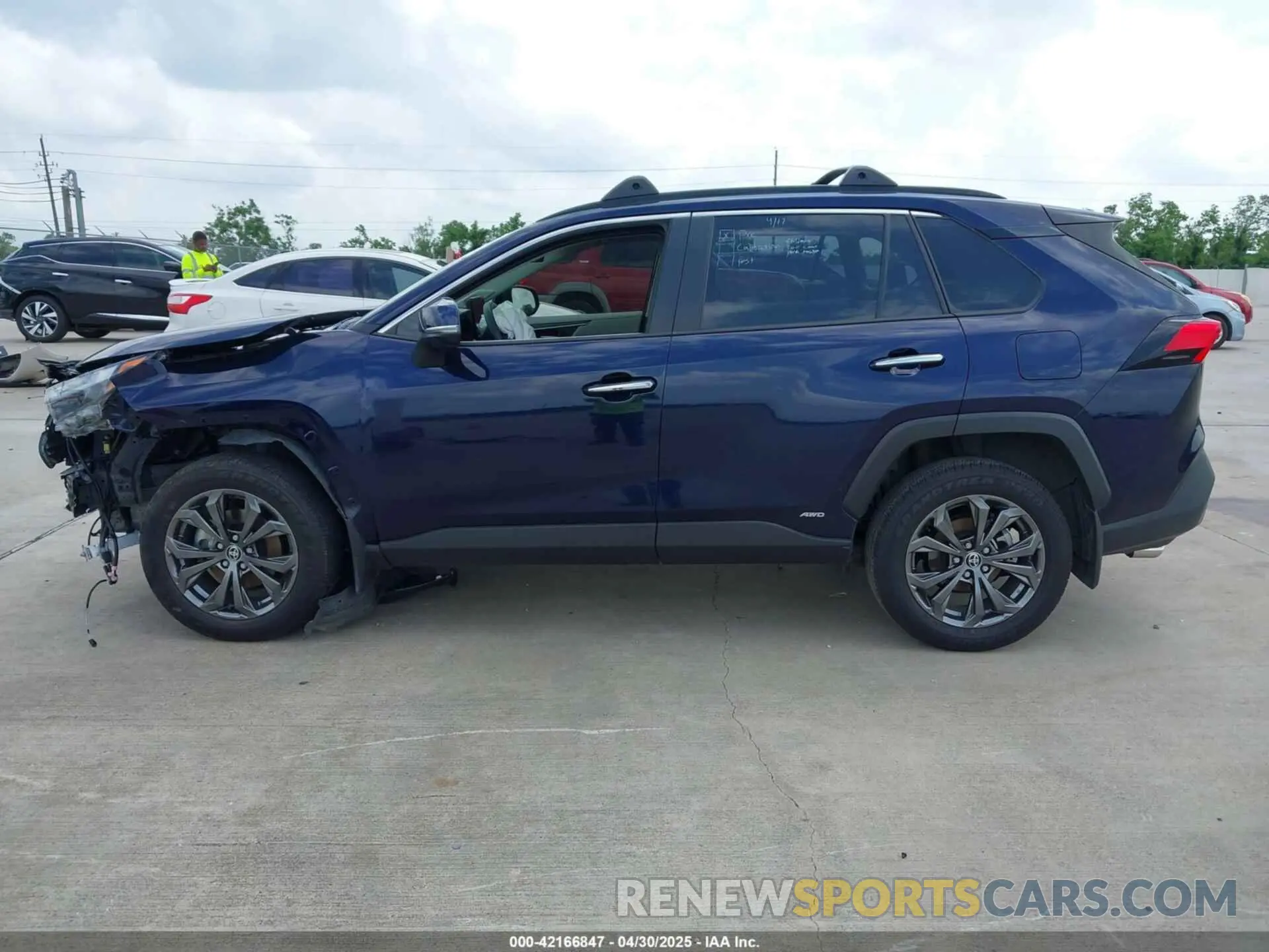 14 Photograph of a damaged car JTMD6RFV9RD128301 TOYOTA RAV4 HYBRID 2024
