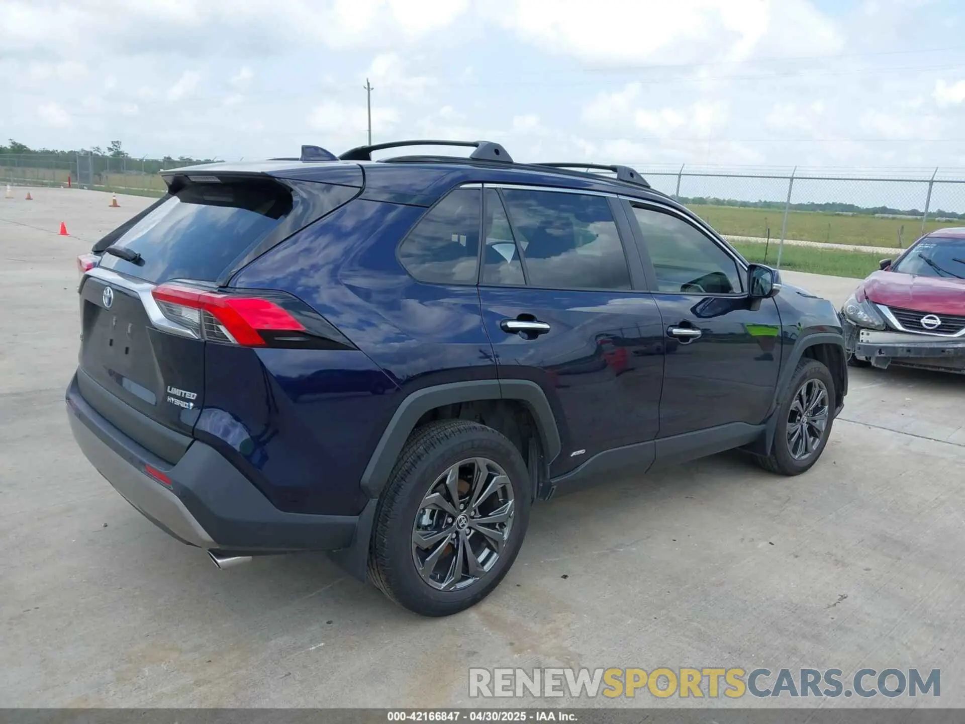 4 Photograph of a damaged car JTMD6RFV9RD128301 TOYOTA RAV4 HYBRID 2024