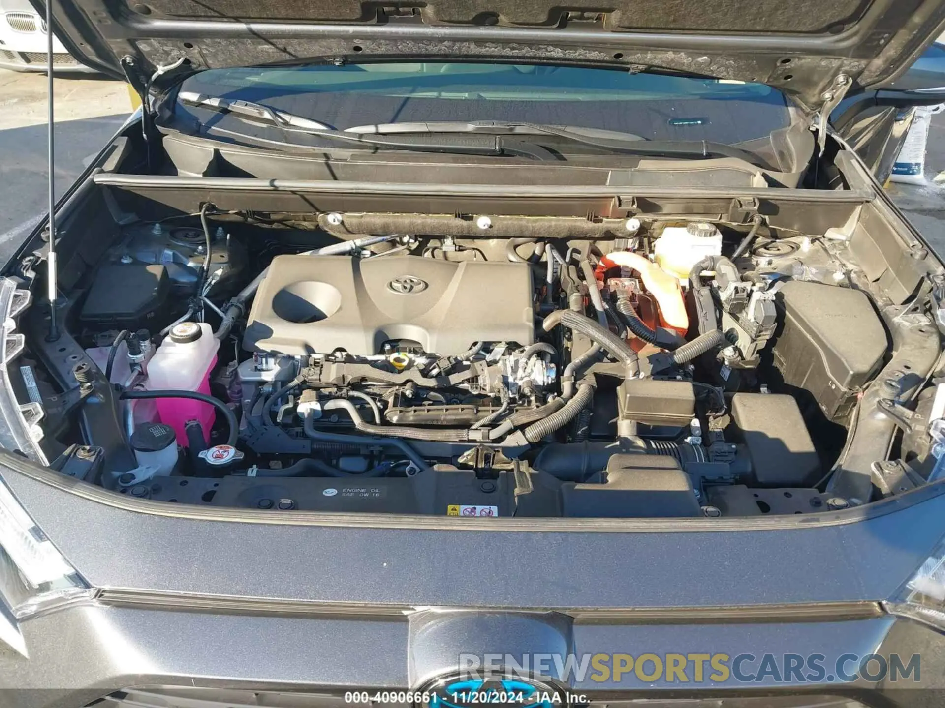 10 Photograph of a damaged car JTMD6RFV9RD144613 TOYOTA RAV4 HYBRID 2024