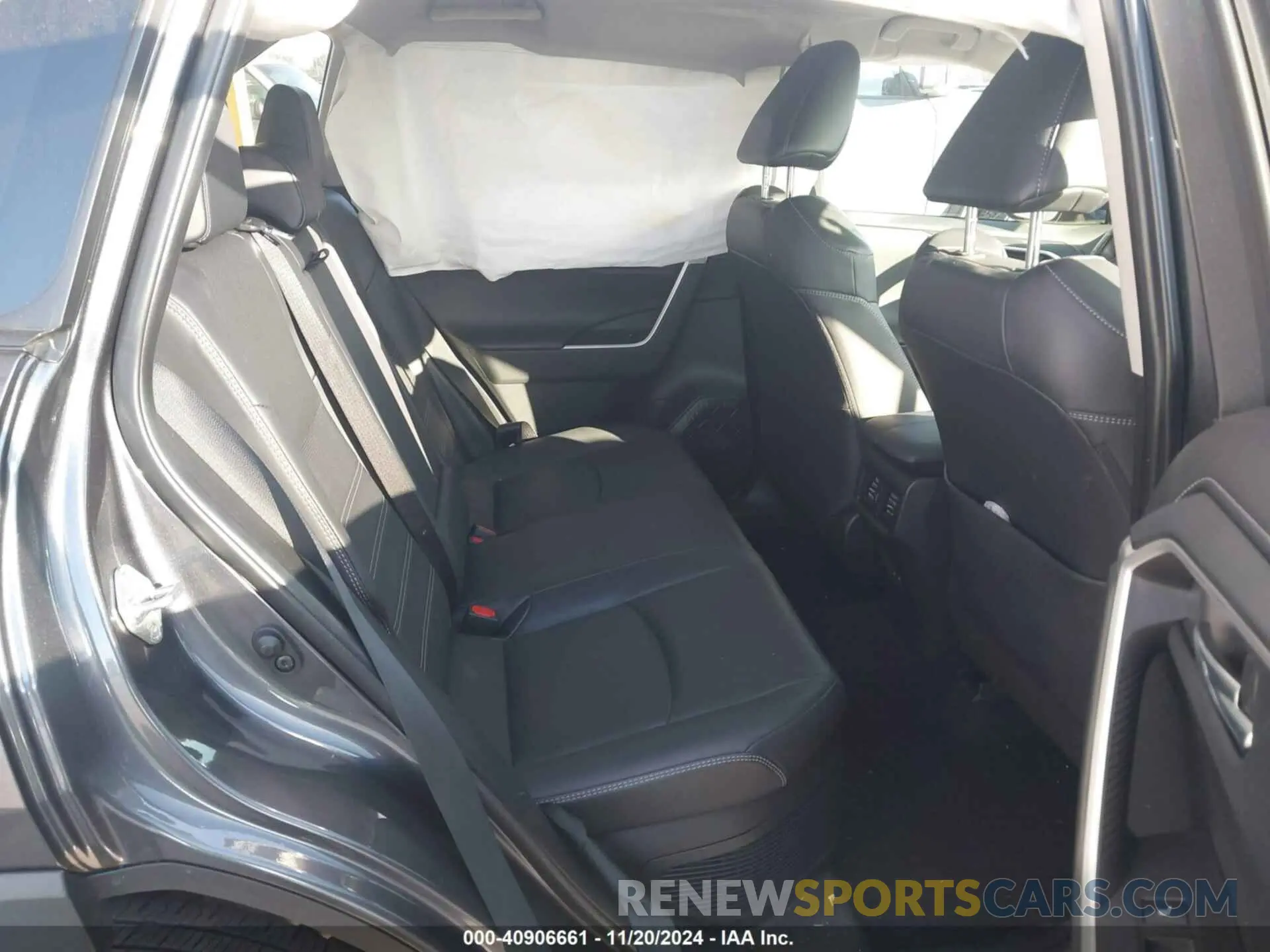 8 Photograph of a damaged car JTMD6RFV9RD144613 TOYOTA RAV4 HYBRID 2024