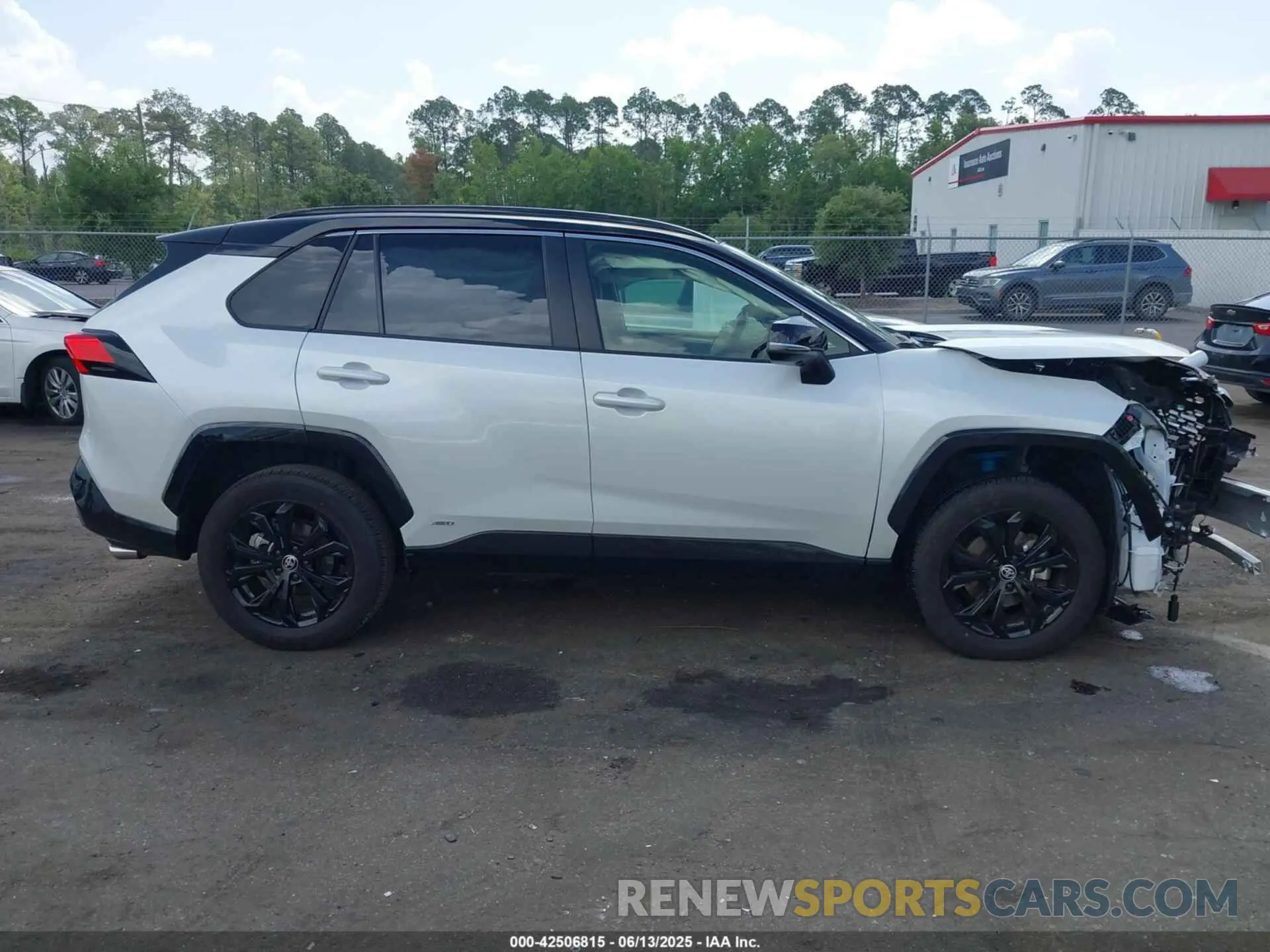 14 Photograph of a damaged car JTME6RFV0RD563096 TOYOTA RAV4 HYBRID 2024