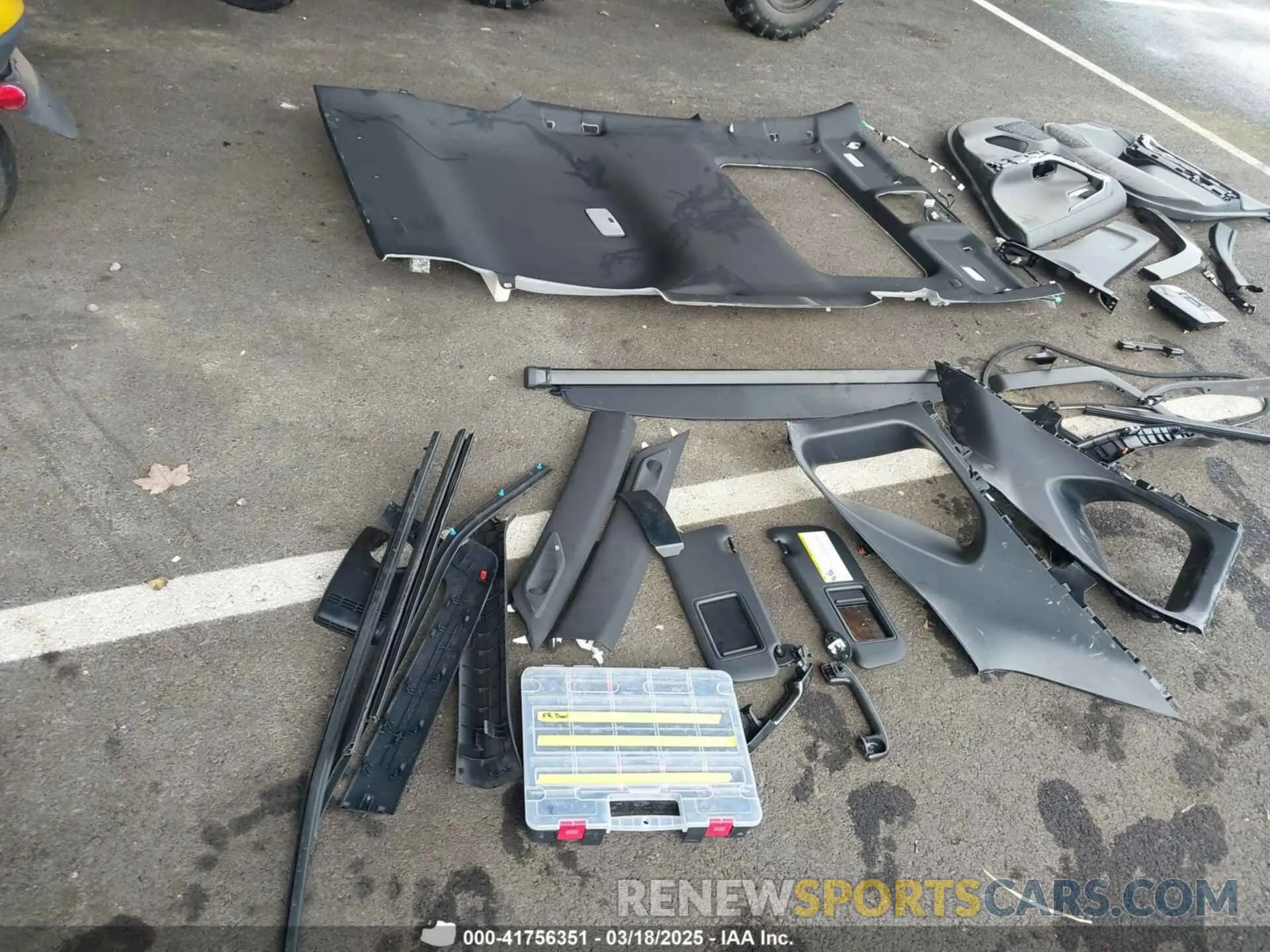 12 Photograph of a damaged car JTME6RFV3RD560533 TOYOTA RAV4 HYBRID 2024