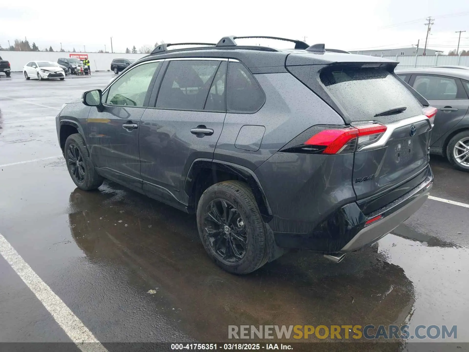 3 Photograph of a damaged car JTME6RFV3RD560533 TOYOTA RAV4 HYBRID 2024