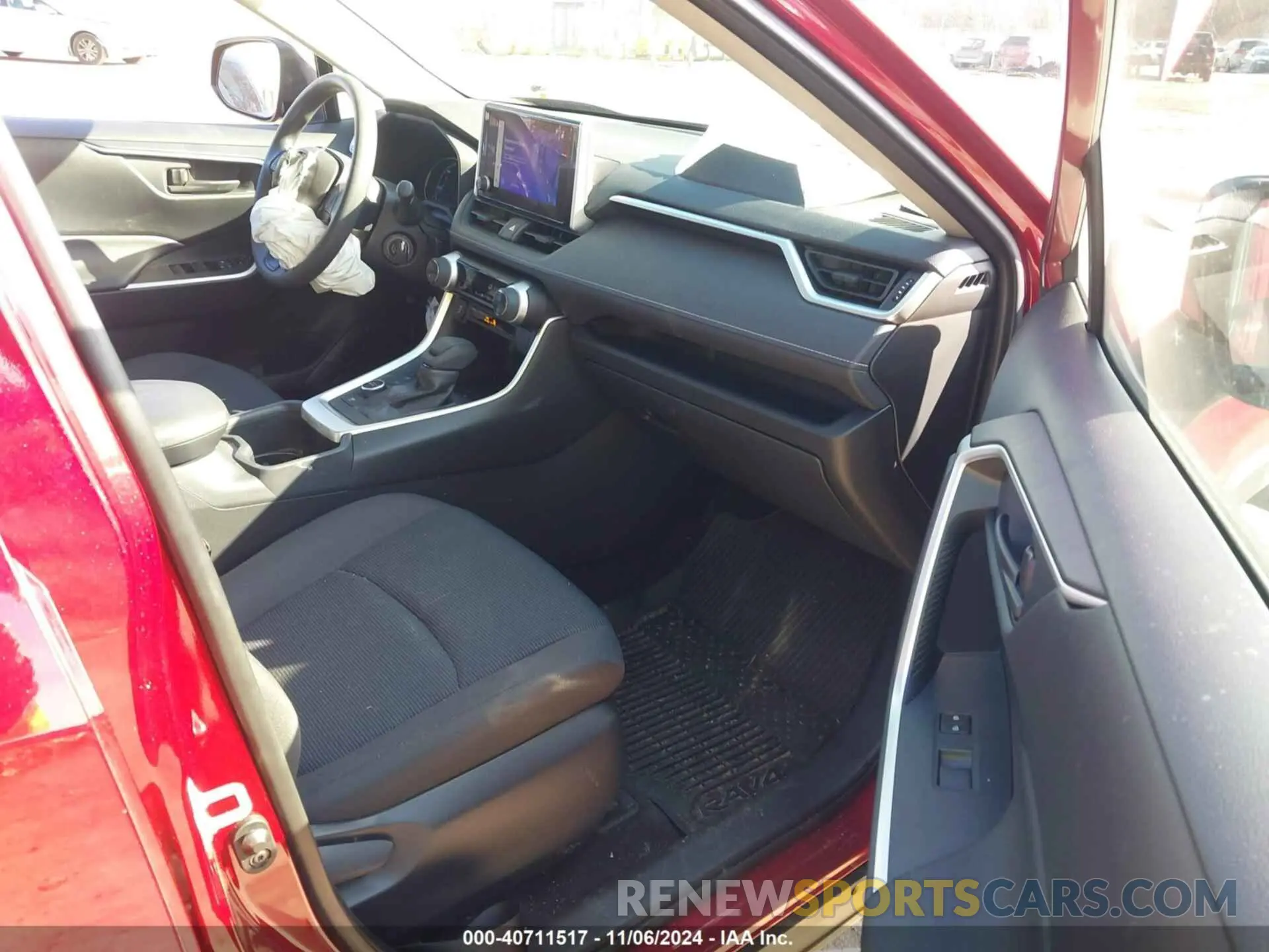 5 Photograph of a damaged car JTMLWRFV1RD246466 TOYOTA RAV4 HYBRID 2024