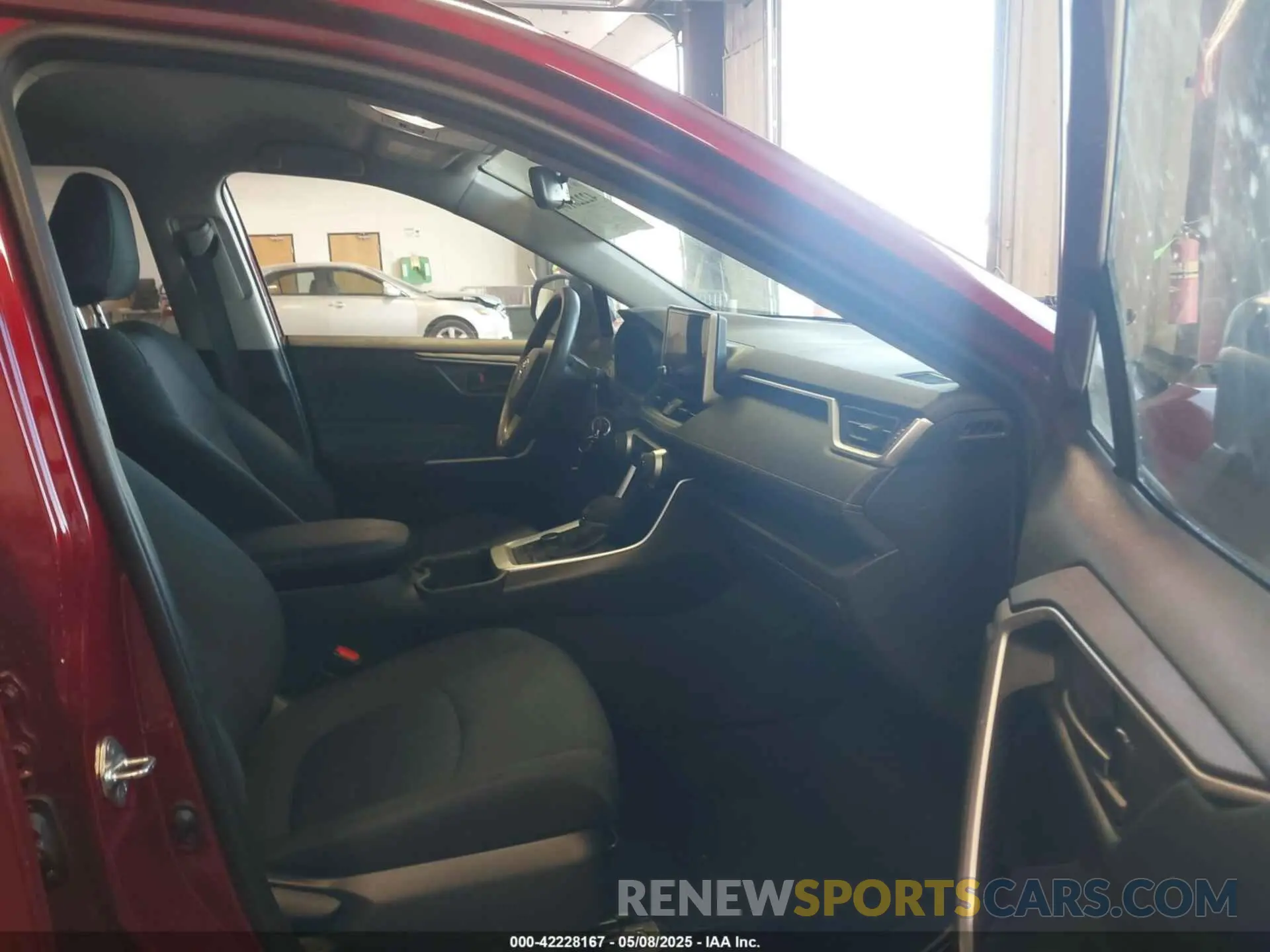 5 Photograph of a damaged car JTMLWRFV6RD211874 TOYOTA RAV4 HYBRID 2024