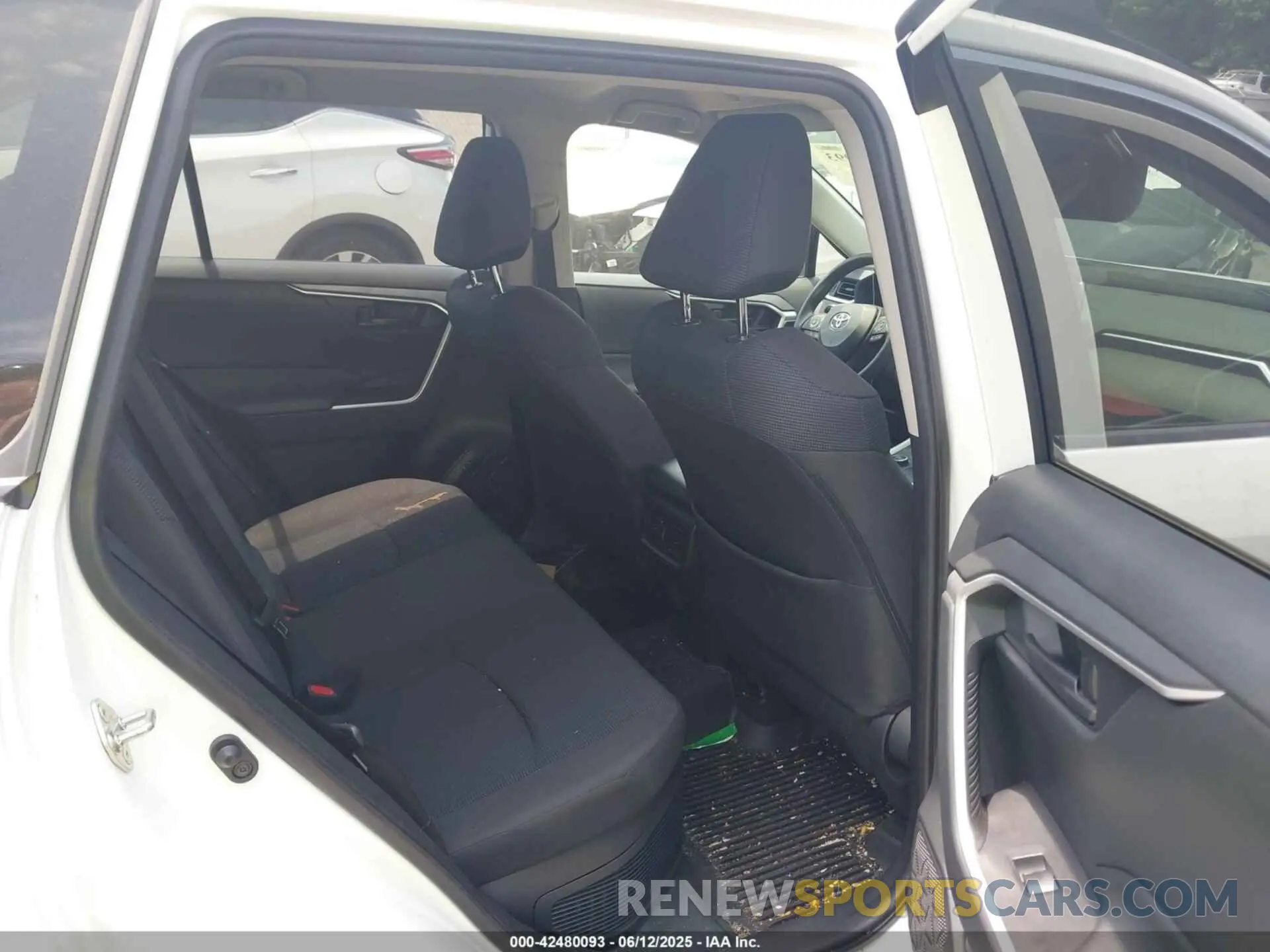 8 Photograph of a damaged car JTMMWRFV0RD243689 TOYOTA RAV4 HYBRID 2024