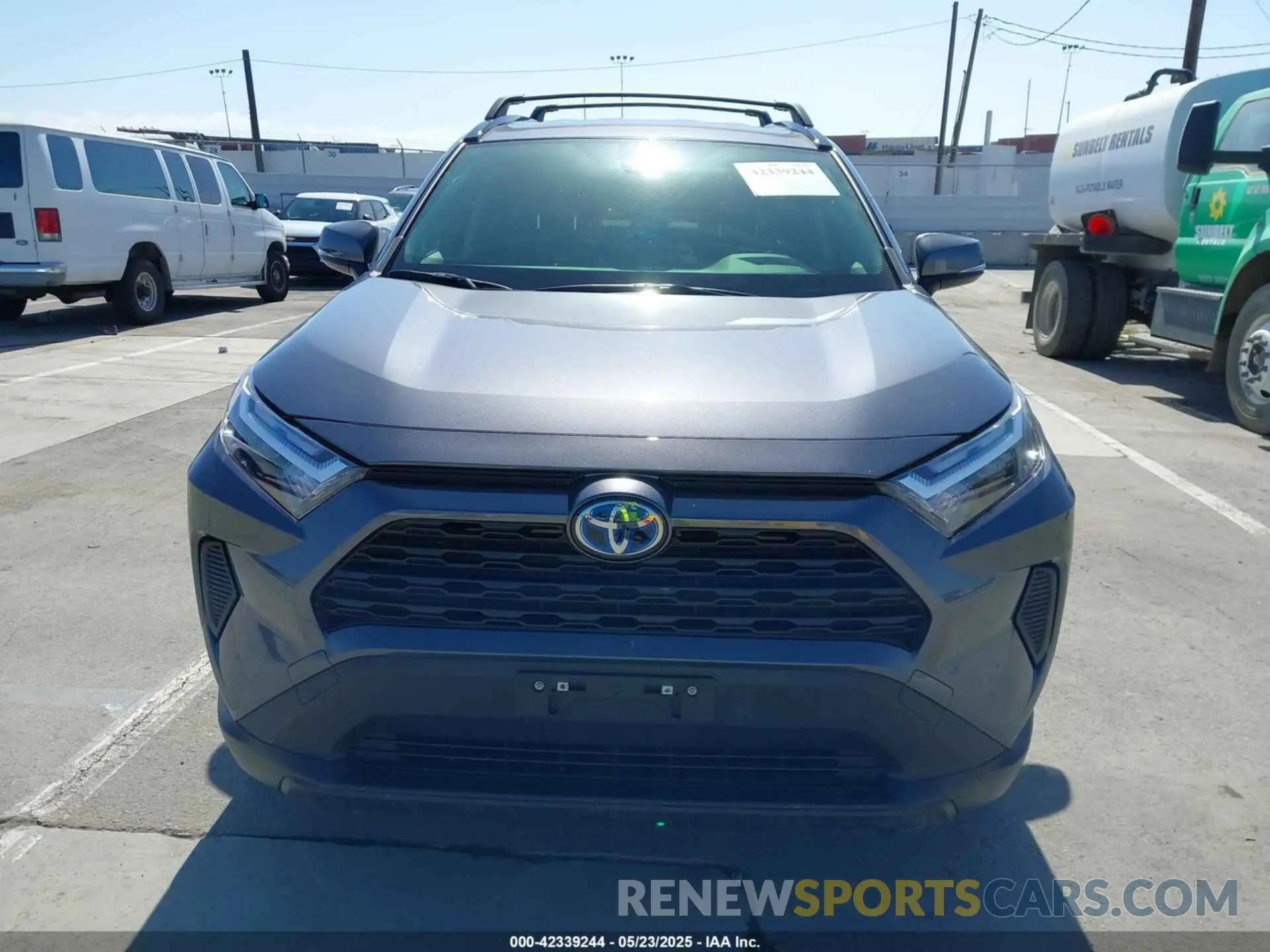 12 Photograph of a damaged car JTMMWRFV0RD248035 TOYOTA RAV4 HYBRID 2024