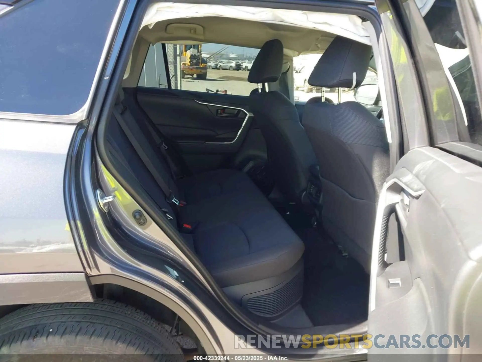8 Photograph of a damaged car JTMMWRFV0RD248035 TOYOTA RAV4 HYBRID 2024