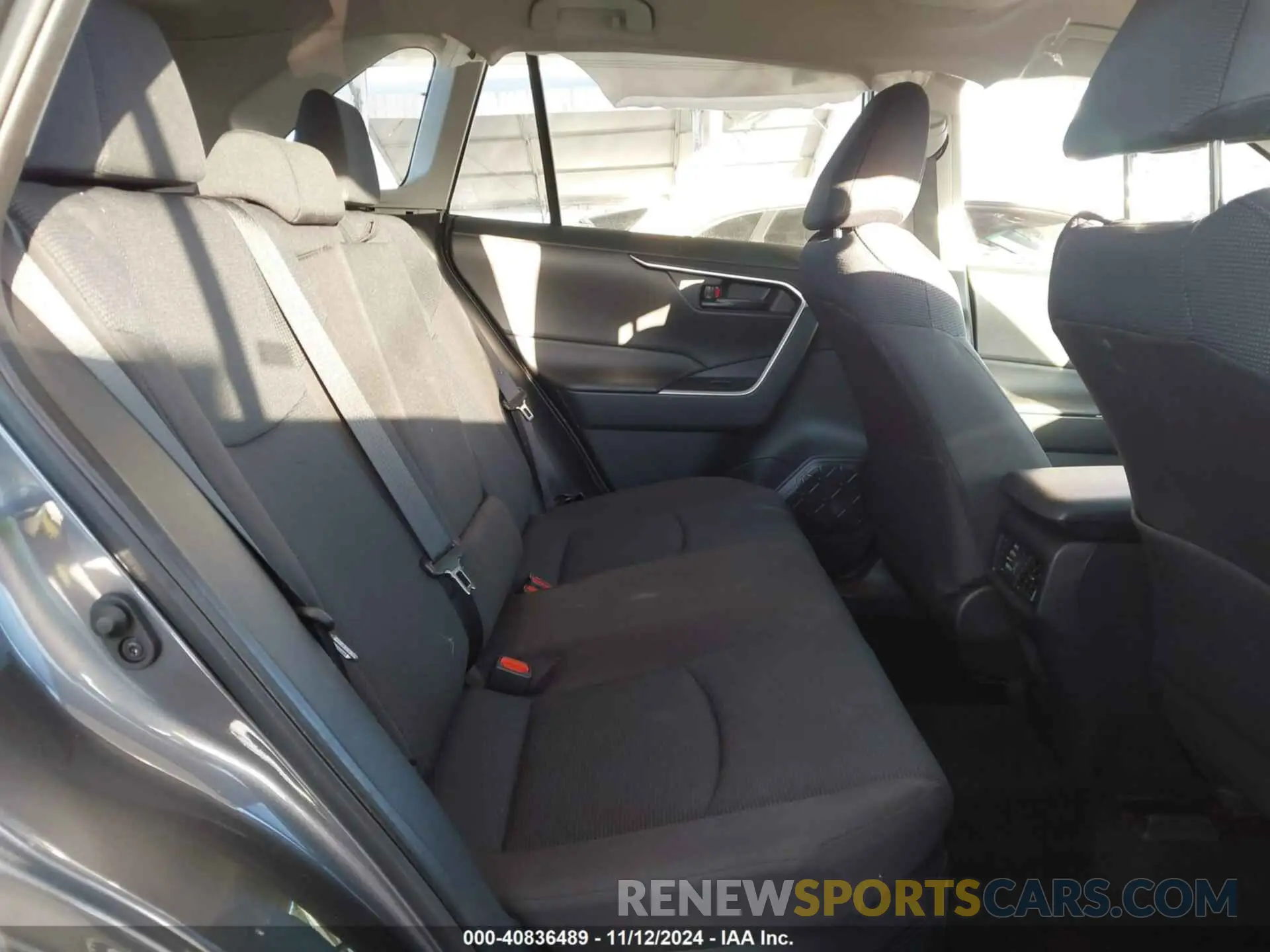 8 Photograph of a damaged car JTMMWRFV7RD216344 TOYOTA RAV4 HYBRID 2024