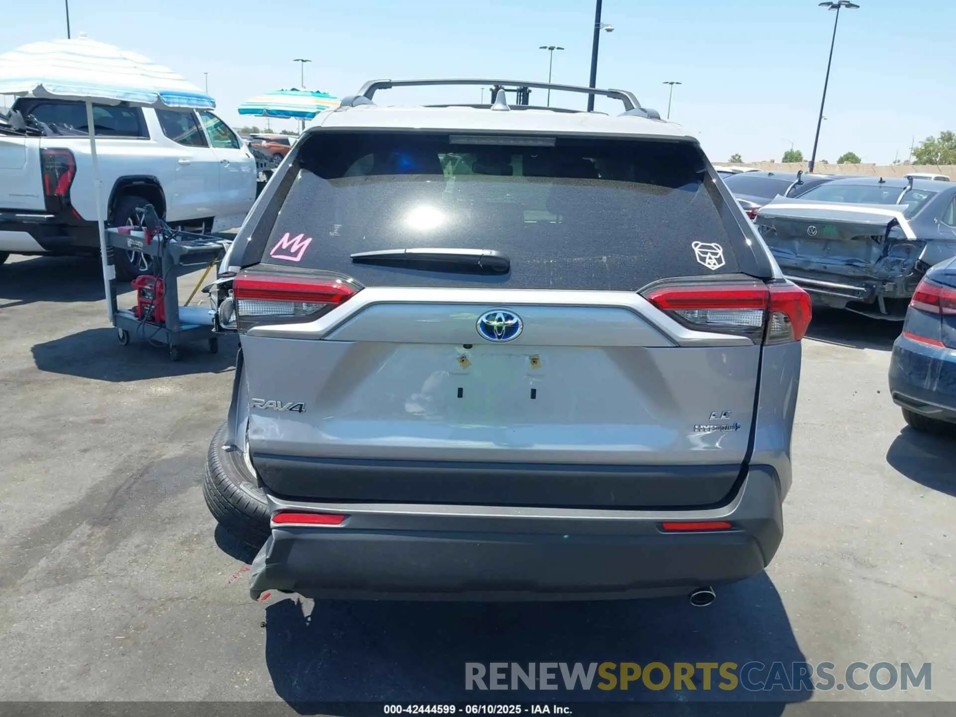 16 Photograph of a damaged car JTMMWRFV8RD241382 TOYOTA RAV4 HYBRID 2024