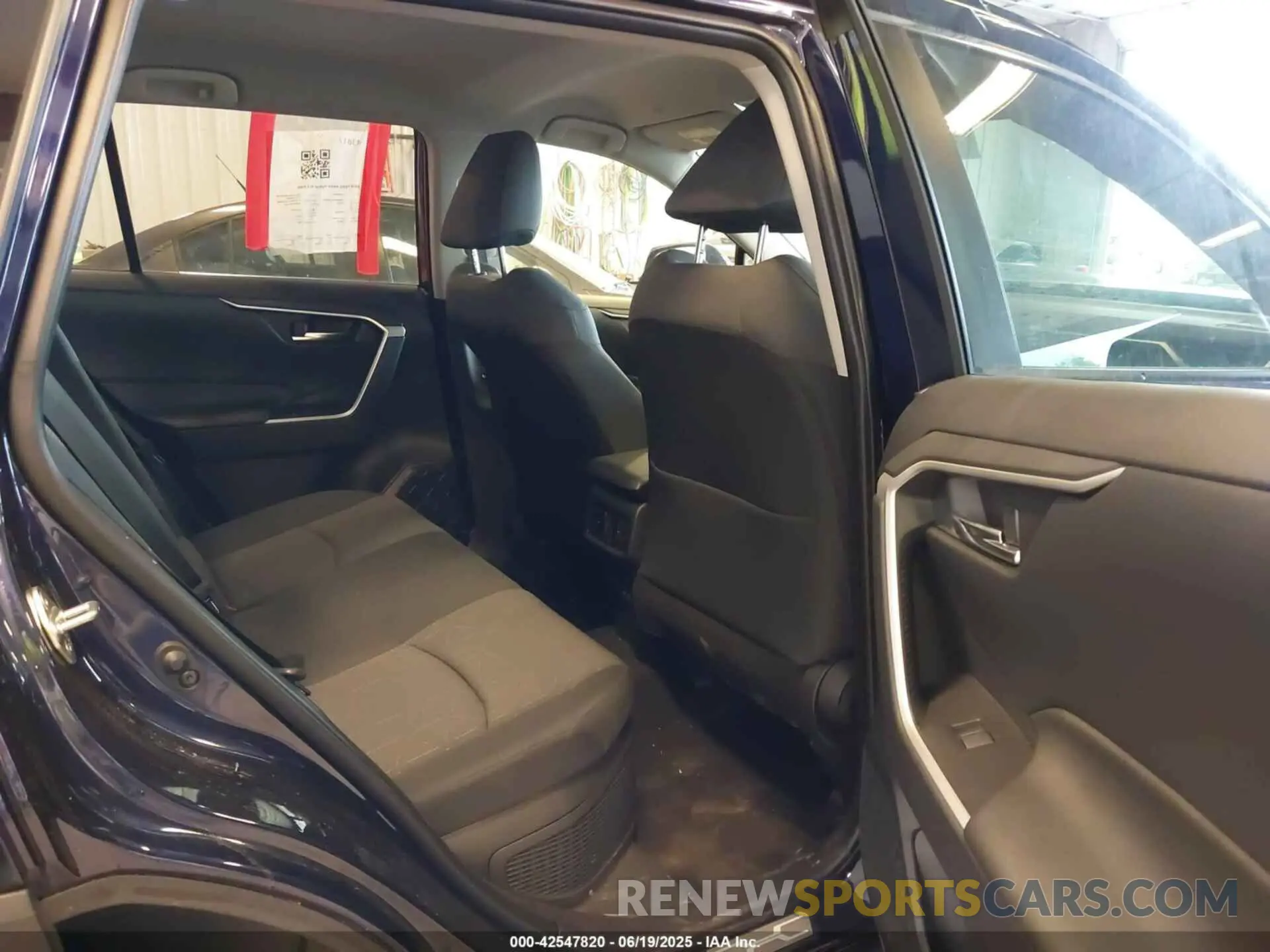 8 Photograph of a damaged car JTMRWRFV2RJ060270 TOYOTA RAV4 HYBRID 2024