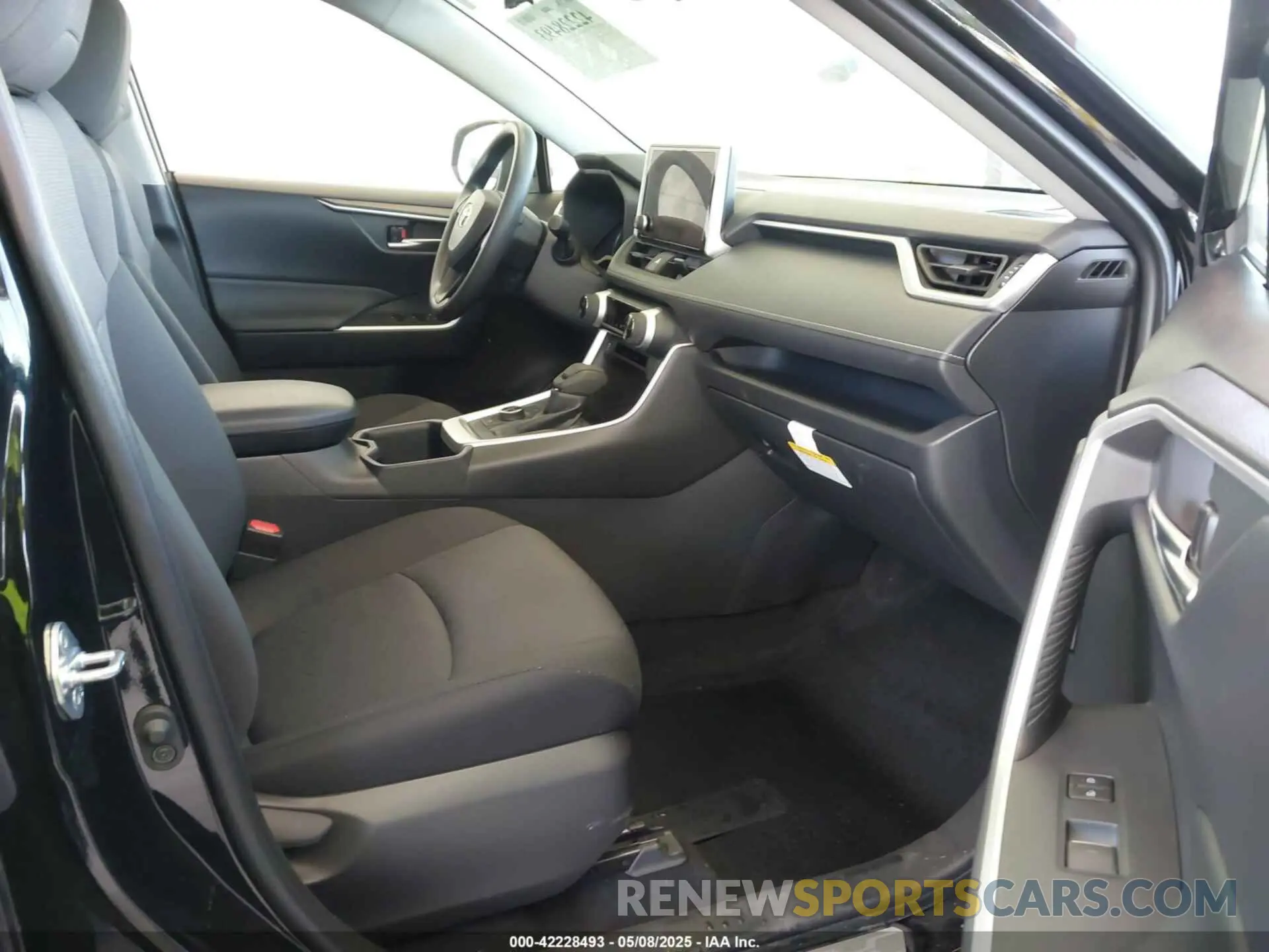 5 Photograph of a damaged car JTMRWRFV3RD209462 TOYOTA RAV4 HYBRID 2024