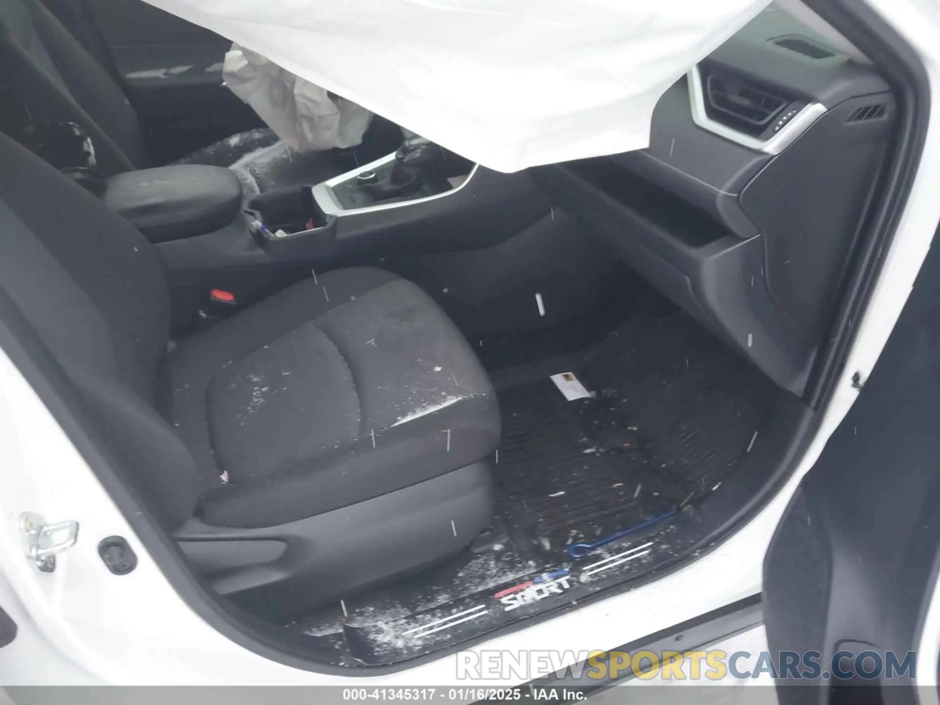 5 Photograph of a damaged car JTMRWRFV4RD245158 TOYOTA RAV4 HYBRID 2024