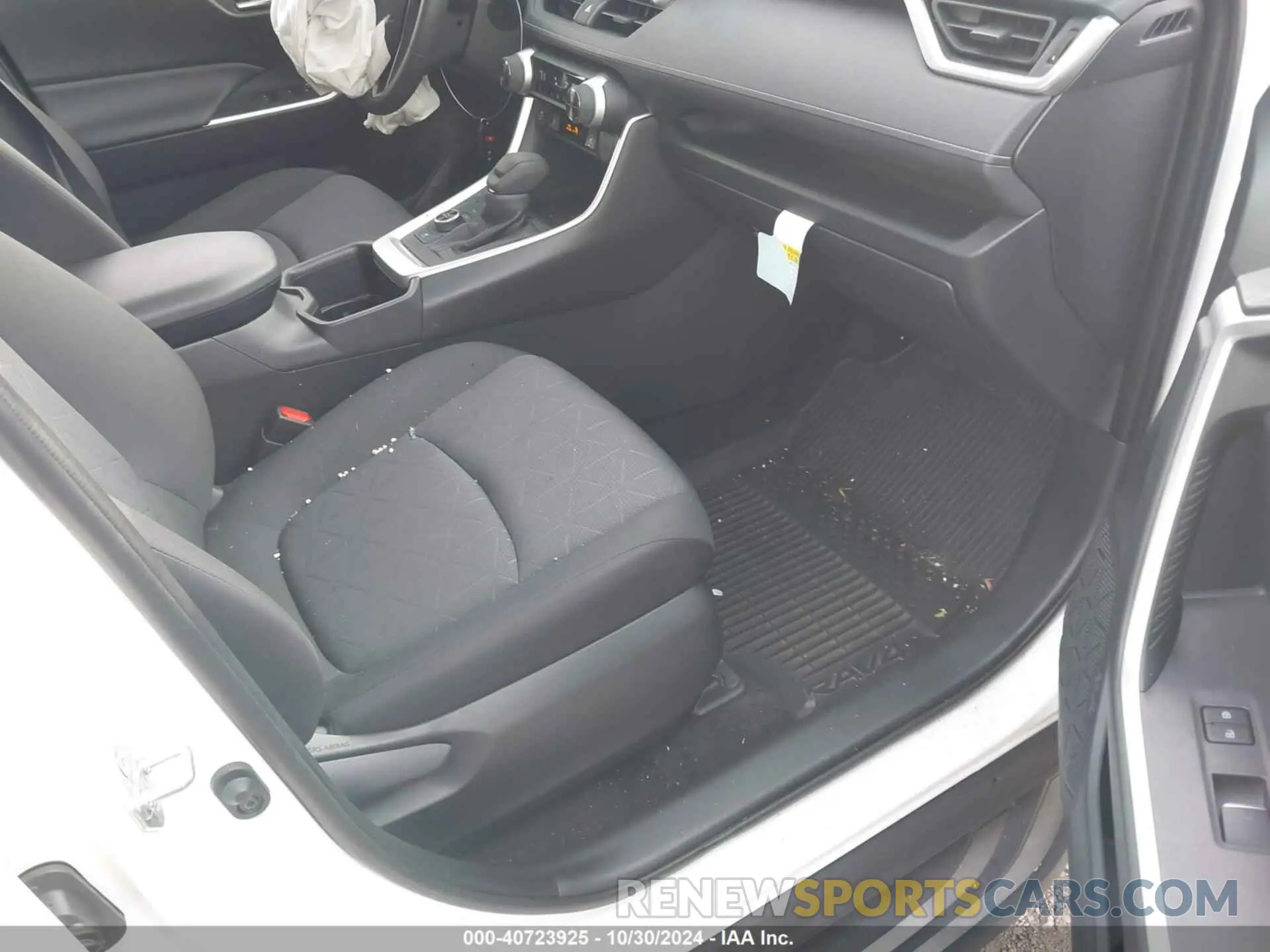 5 Photograph of a damaged car JTMRWRFV6RD229091 TOYOTA RAV4 HYBRID 2024