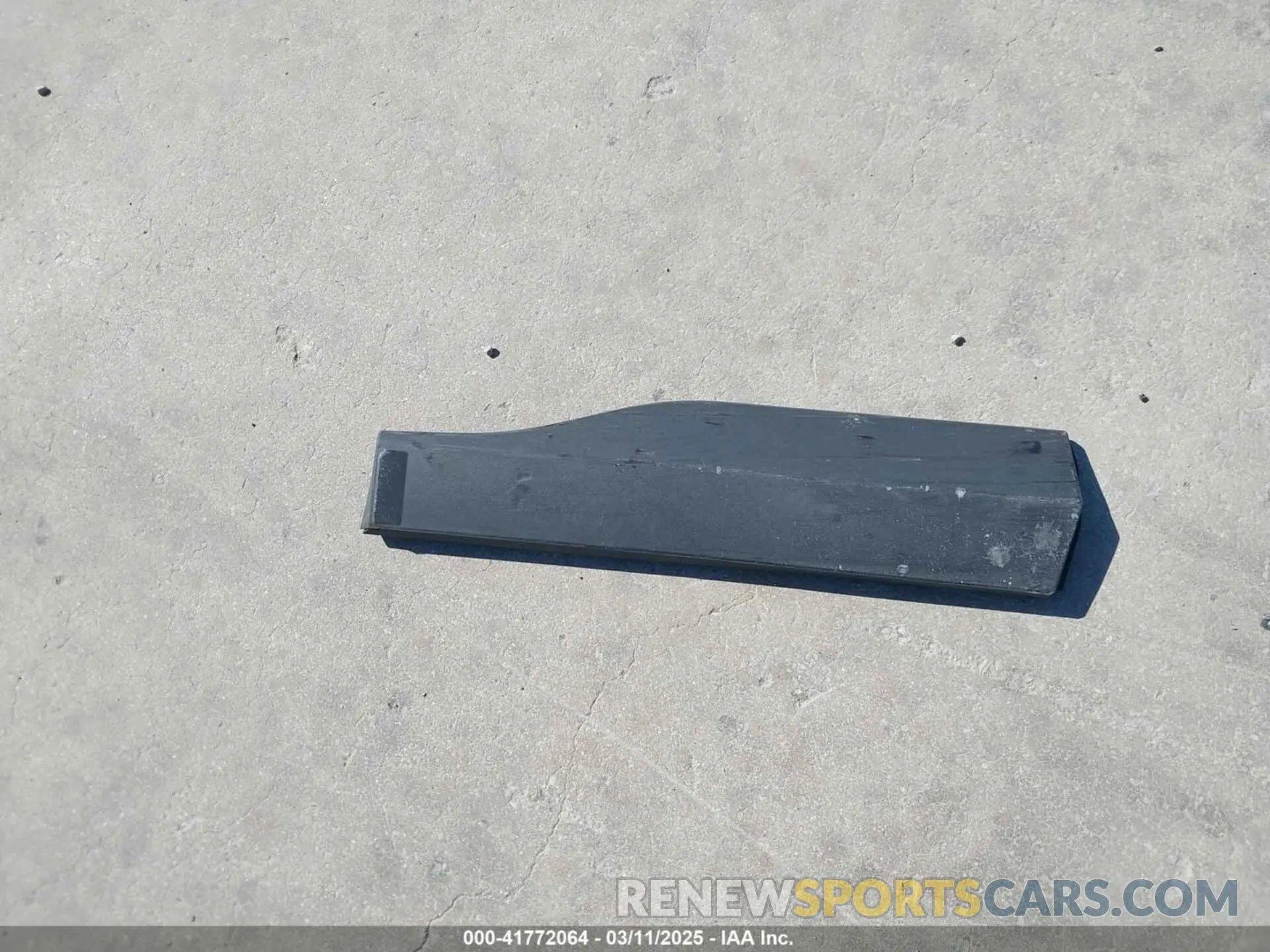 12 Photograph of a damaged car JTMRWRFV8RJ060533 TOYOTA RAV4 HYBRID 2024