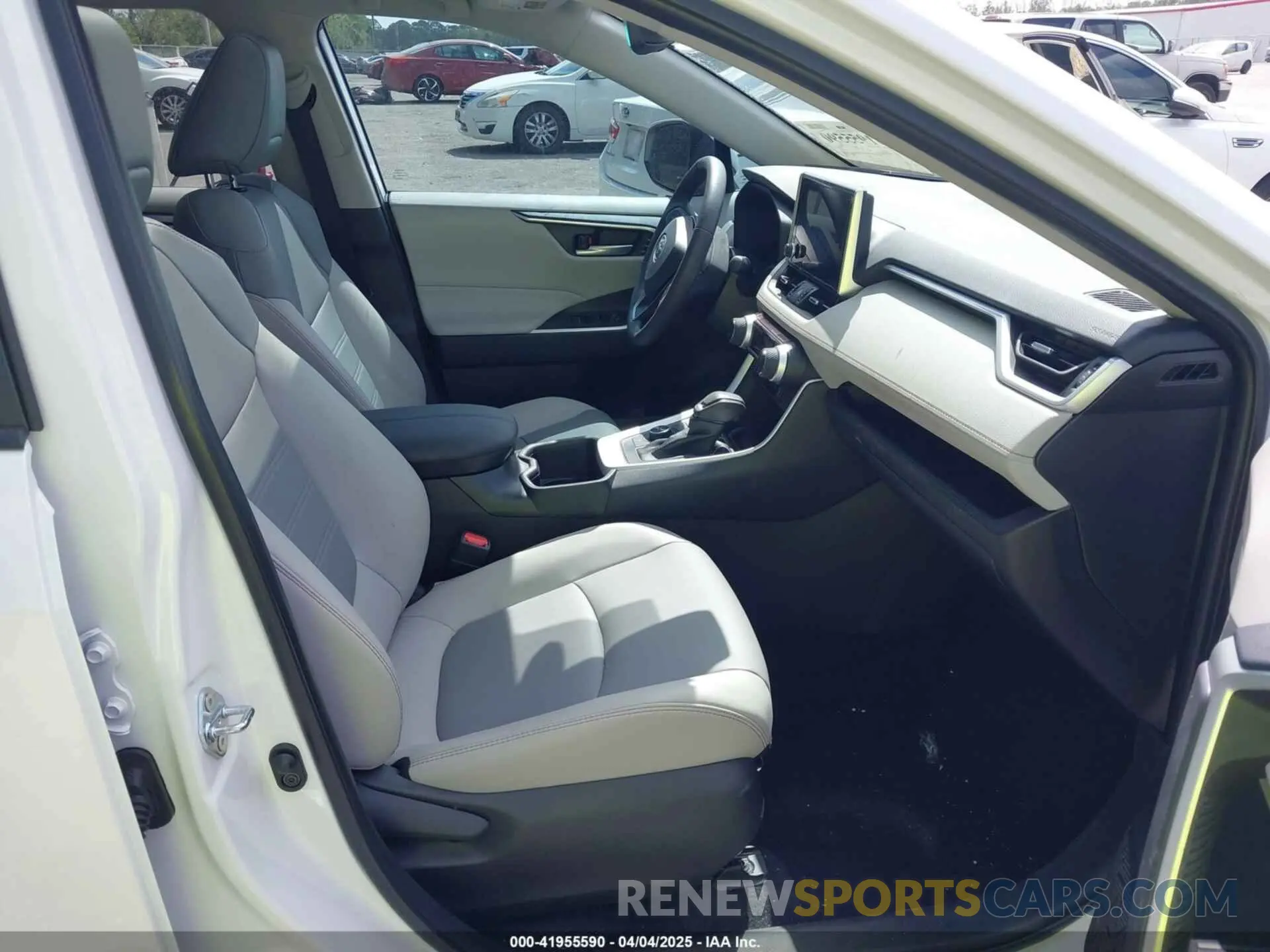5 Photograph of a damaged car 2T3B6RFV8SW088261 TOYOTA RAV4 HYBRID 2025
