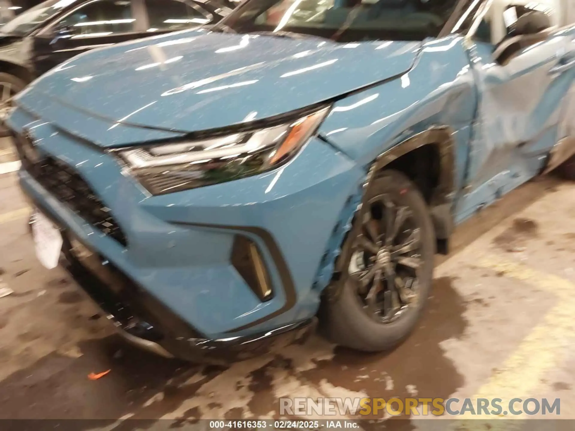 21 Photograph of a damaged car 2T3E6RFV9SW084748 TOYOTA RAV4 HYBRID 2025
