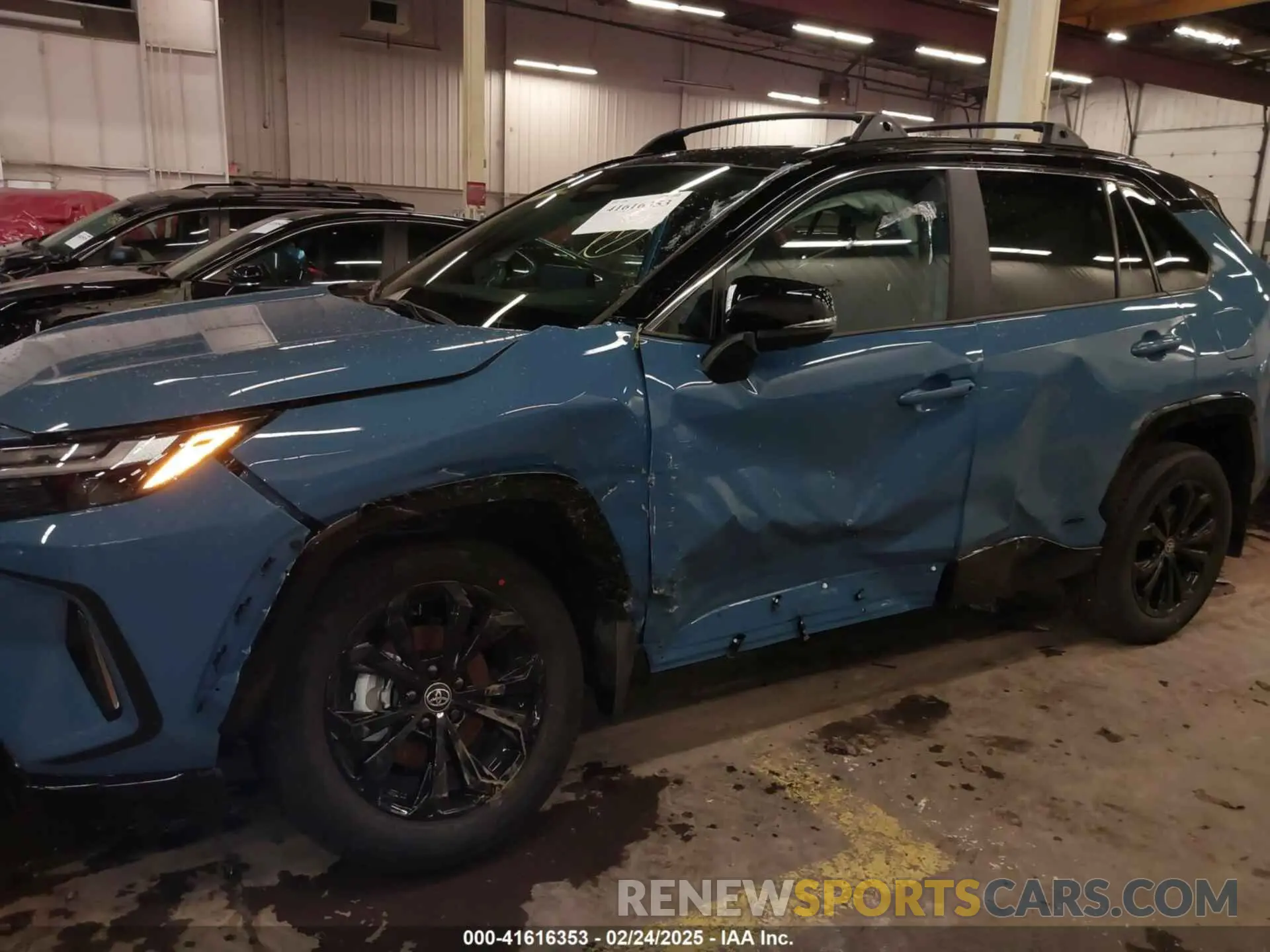 6 Photograph of a damaged car 2T3E6RFV9SW084748 TOYOTA RAV4 HYBRID 2025