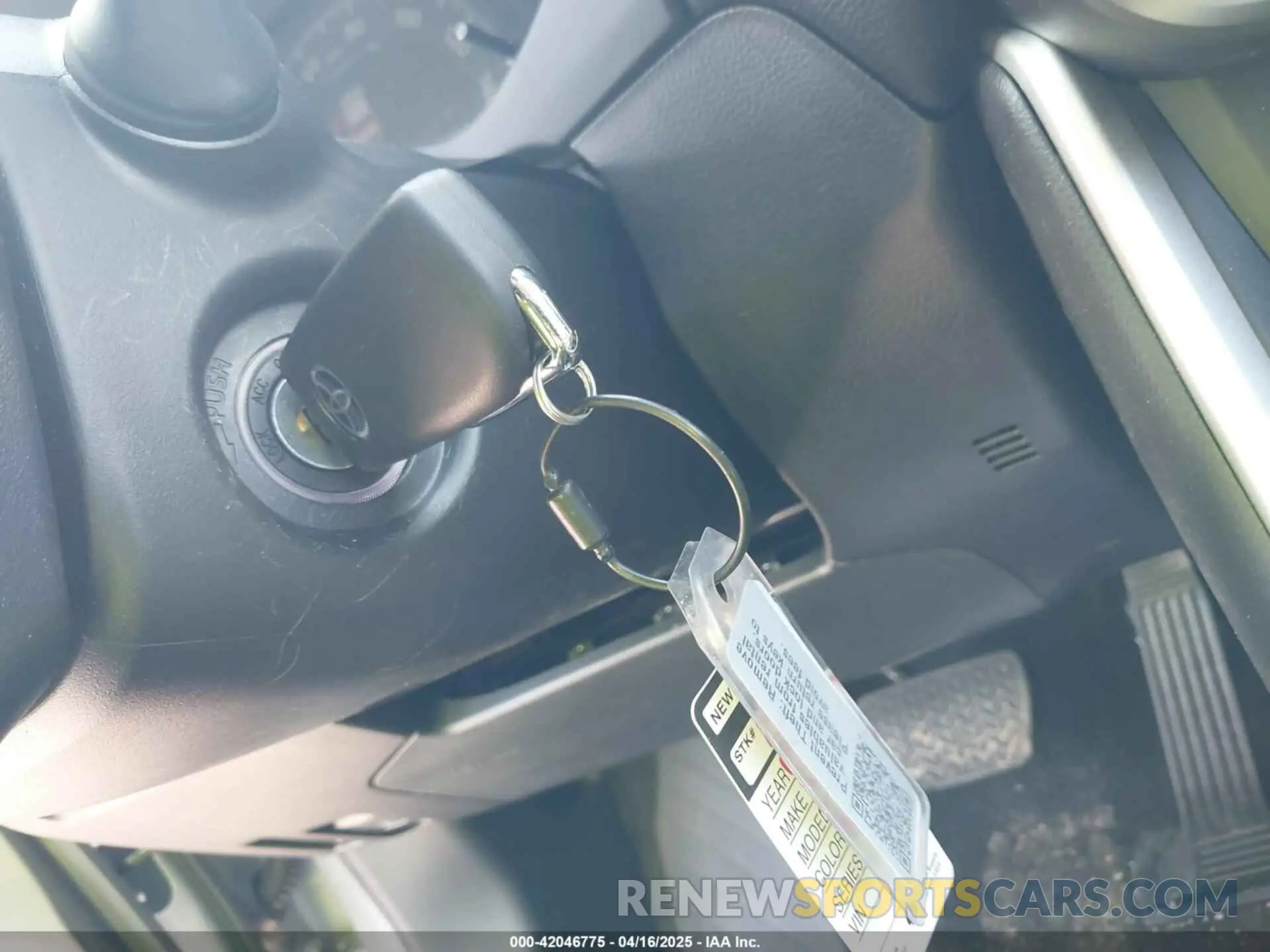 11 Photograph of a damaged car 2T3LWRFV0SW257287 TOYOTA RAV4 HYBRID 2025