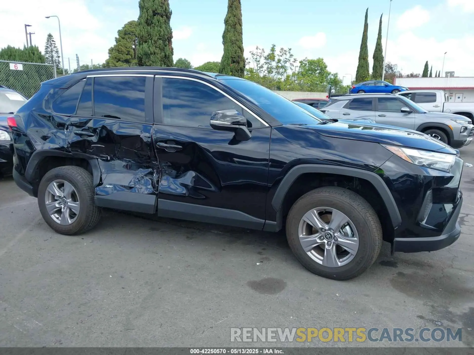13 Photograph of a damaged car 2T3MWRFV9SW262802 TOYOTA RAV4 HYBRID 2025