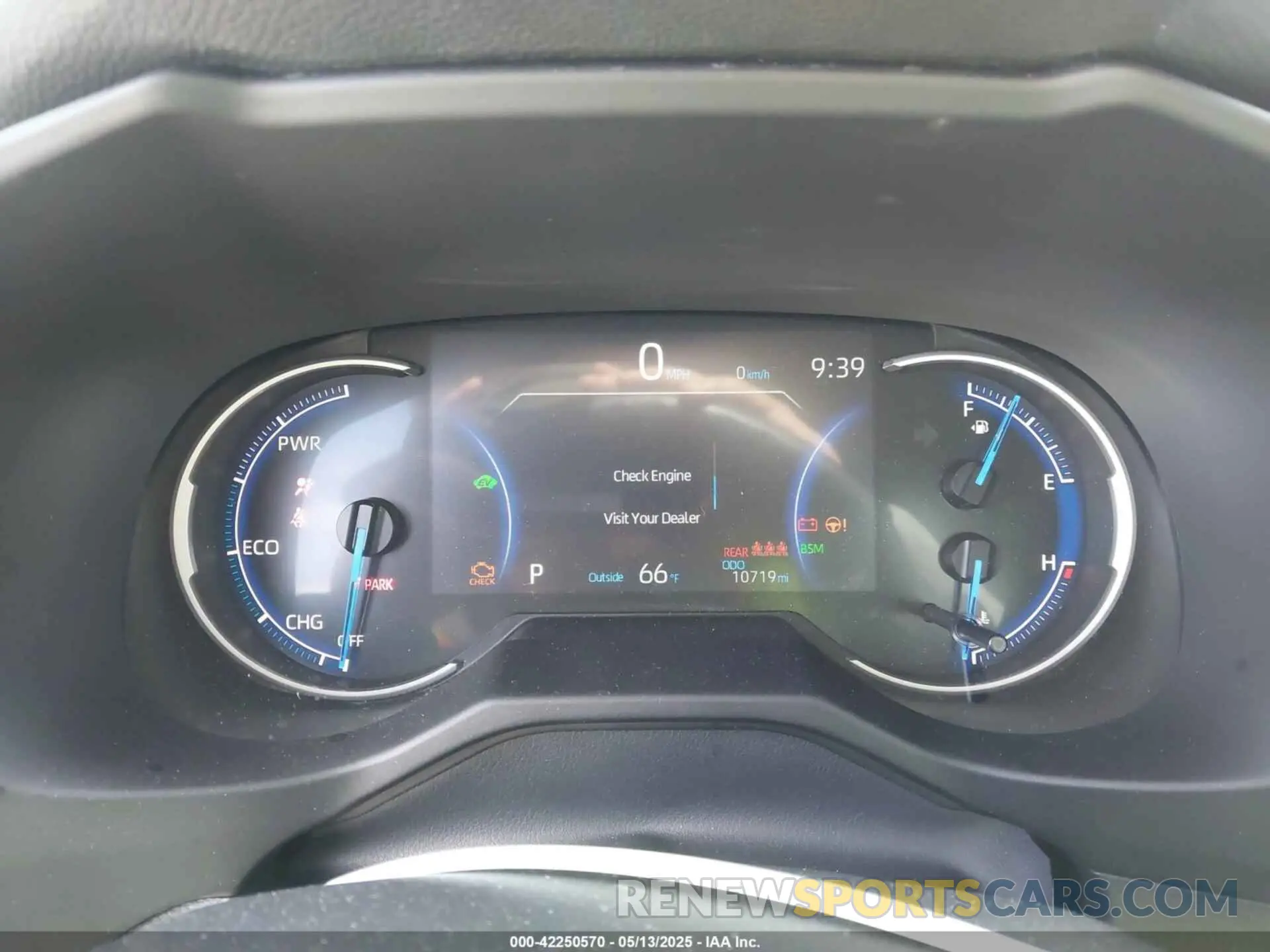 7 Photograph of a damaged car 2T3MWRFV9SW262802 TOYOTA RAV4 HYBRID 2025