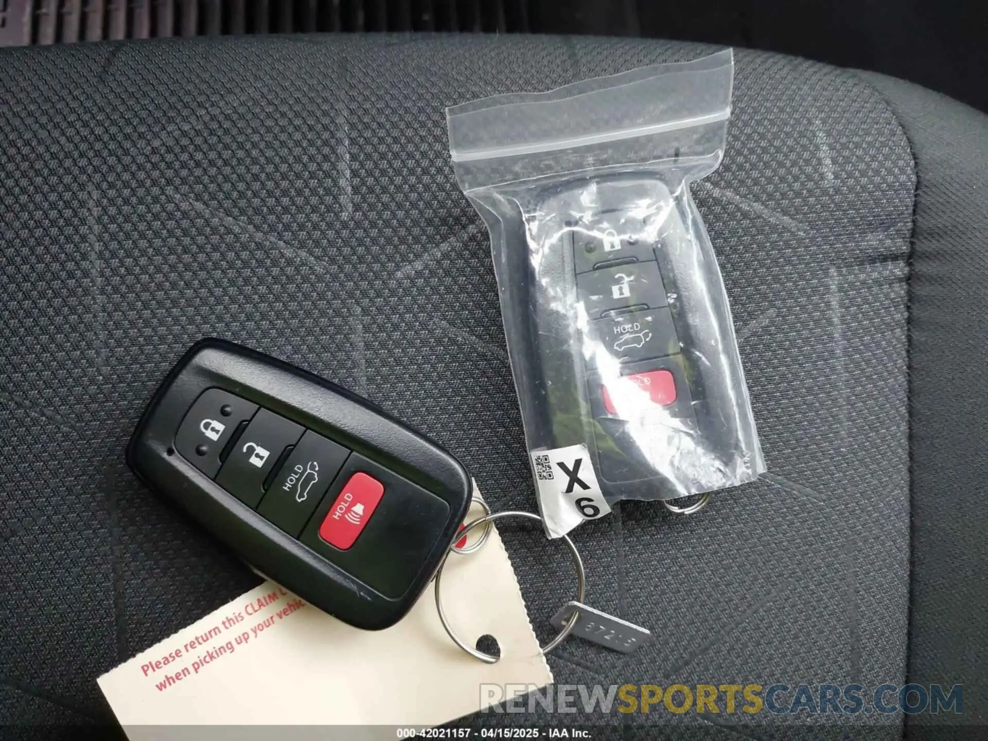 11 Photograph of a damaged car 2T3RWRFV3SW278421 TOYOTA RAV4 HYBRID 2025
