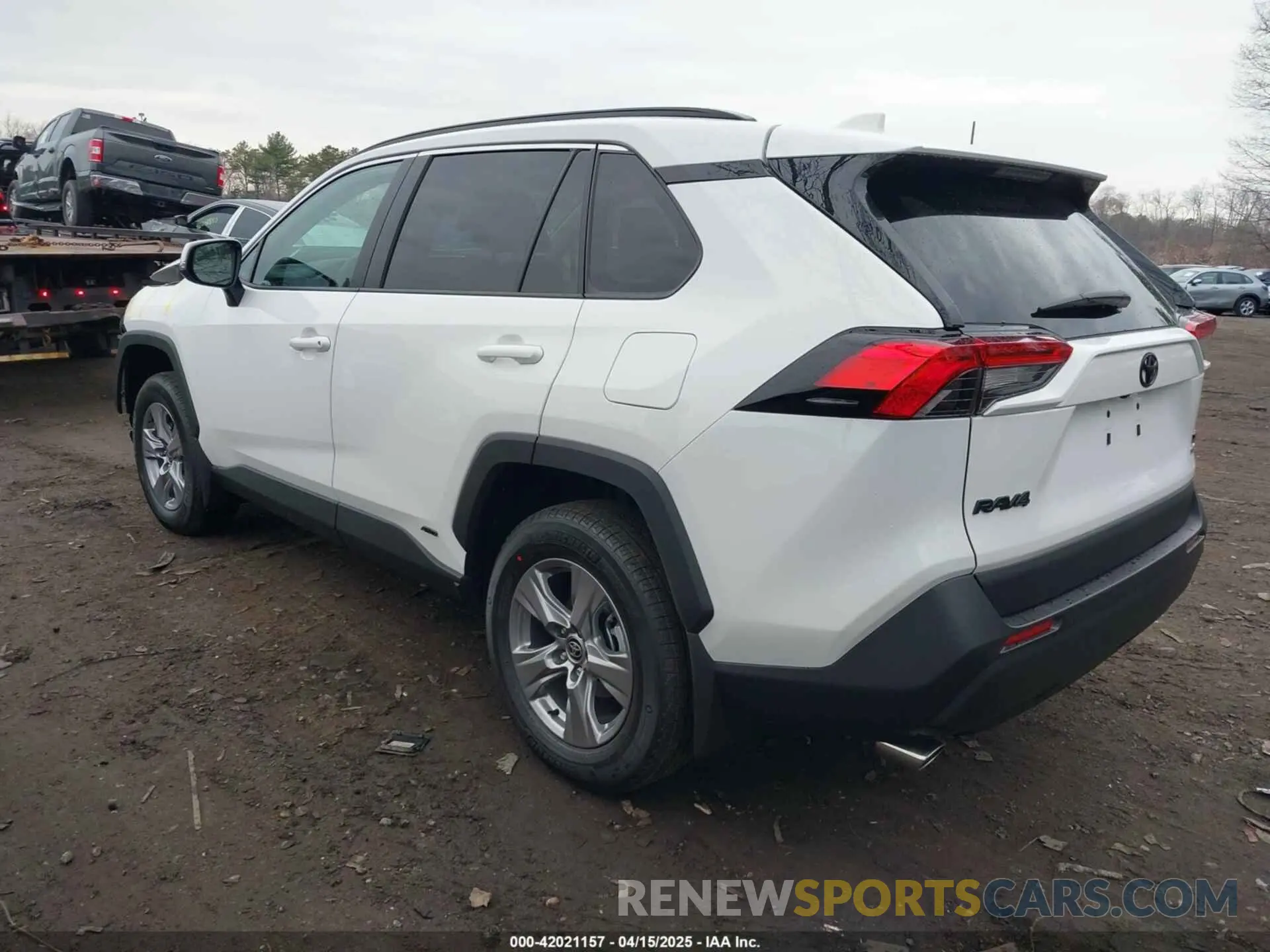 3 Photograph of a damaged car 2T3RWRFV3SW278421 TOYOTA RAV4 HYBRID 2025