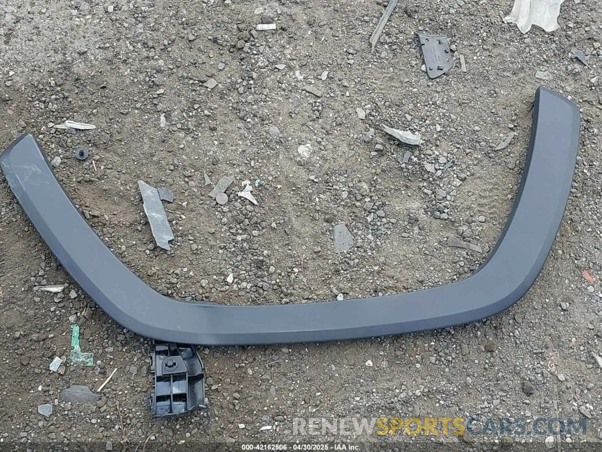 12 Photograph of a damaged car 2T3RWRFV7SW268703 TOYOTA RAV4 HYBRID 2025